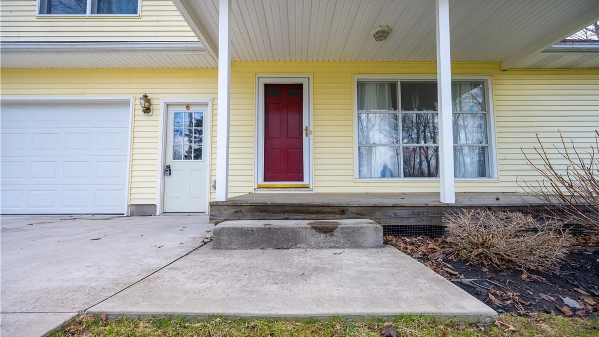 Property at 54 Glenwood Avenue, Evans, NY 14006 5