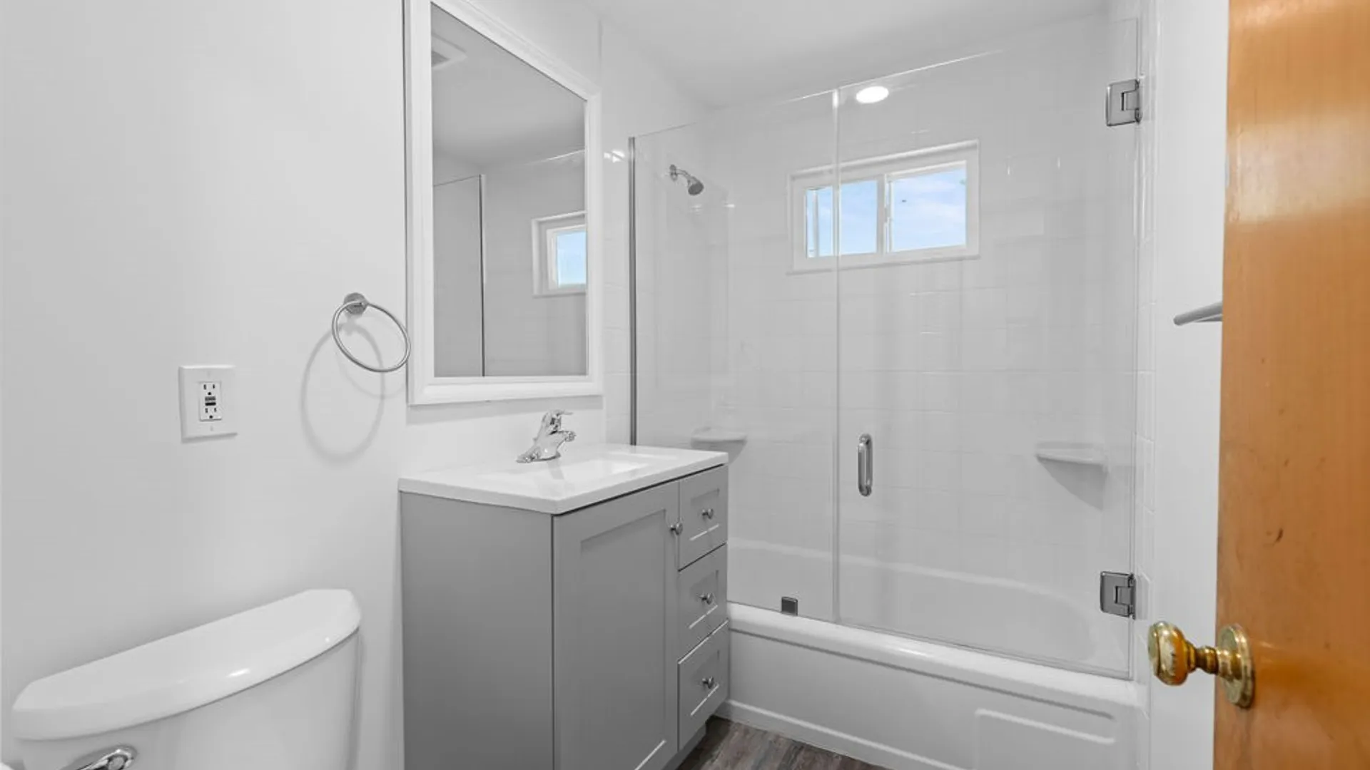 Property at 330 Draper Avenue, Geddes, NY 13219 12