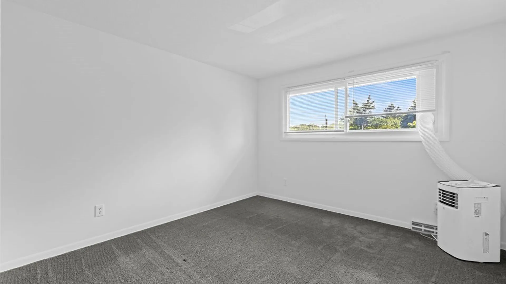 Property at 330 Draper Avenue, Geddes, NY 13219 18