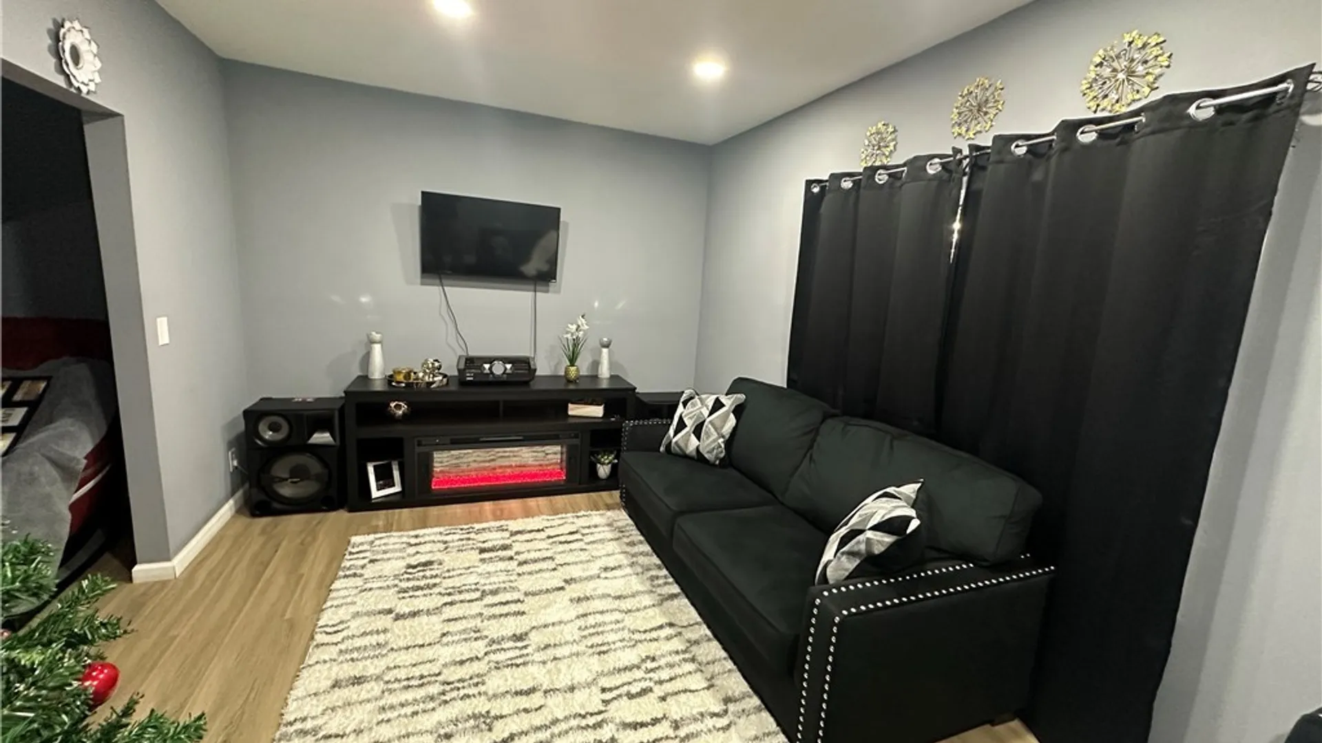 Property at 35 Fleming Street, Buffalo, NY 14206 3
