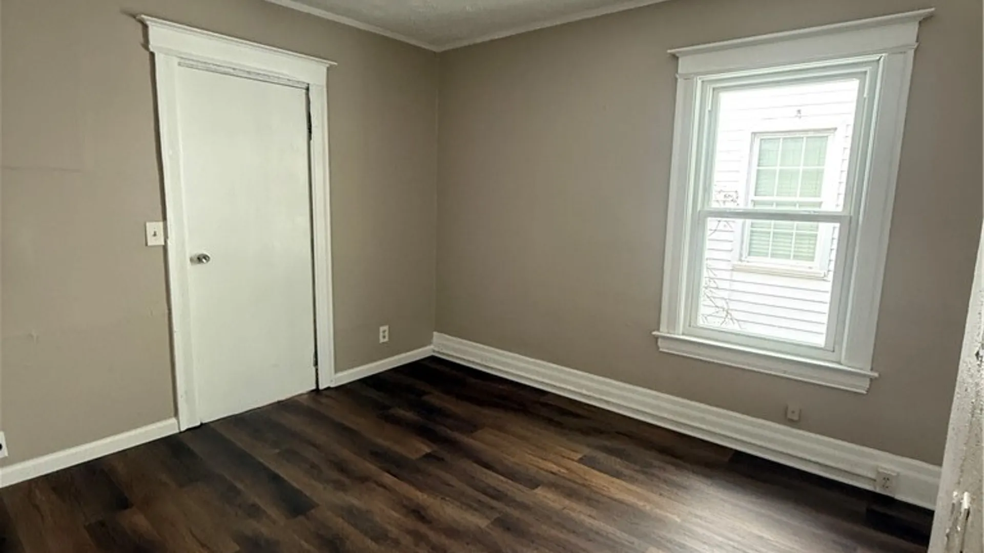 Property at 515 Arnett Boulevard, Rochester, NY 14619 13