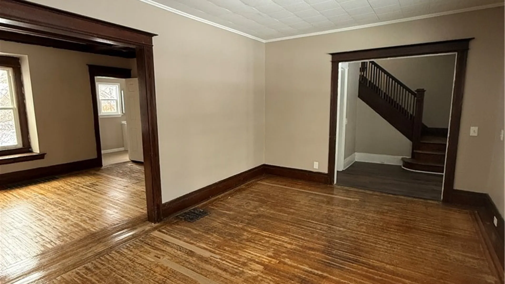 Property at 515 Arnett Boulevard, Rochester, NY 14619 3