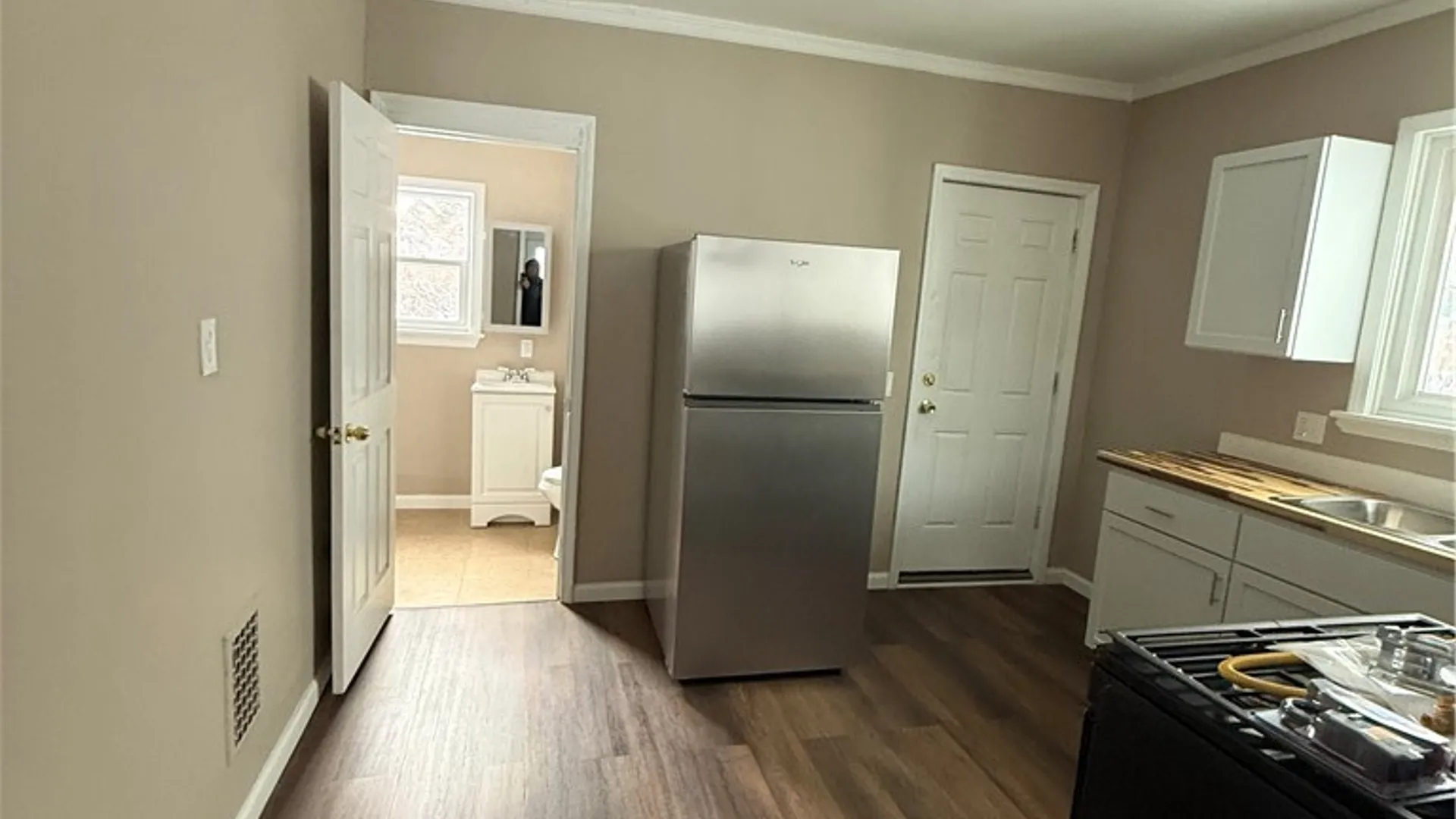 Property at 515 Arnett Boulevard, Rochester, NY 14619 6