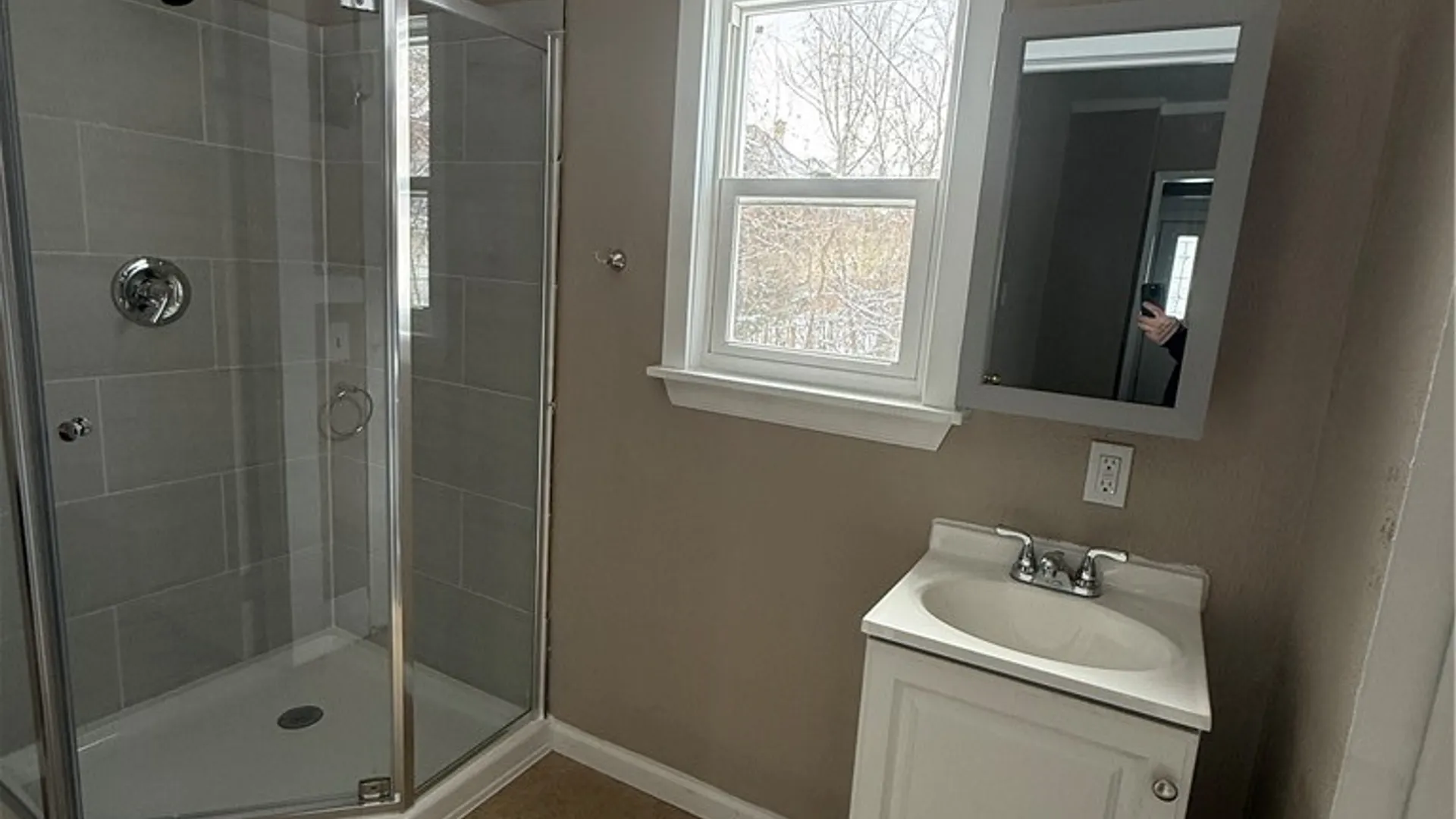 Property at 515 Arnett Boulevard, Rochester, NY 14619 9