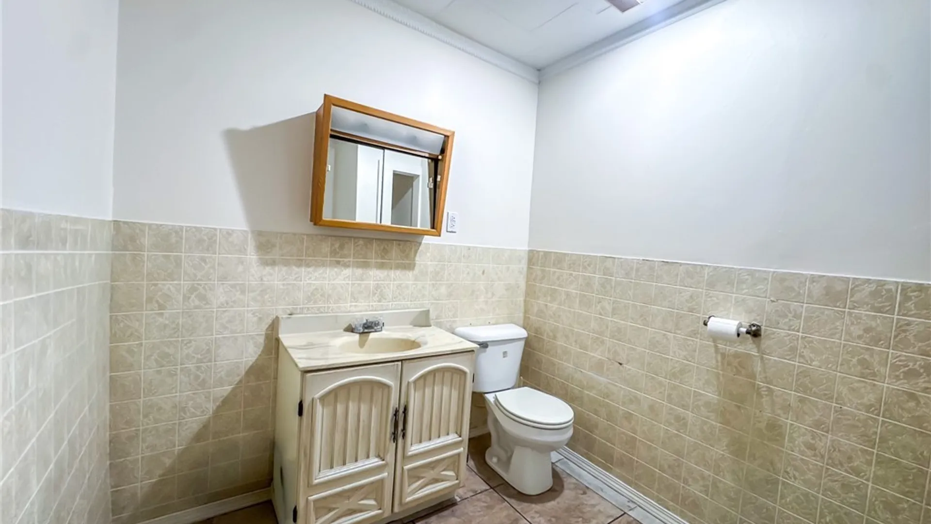 Property at 194 Genesee Street, Auburn, NY 13021 17