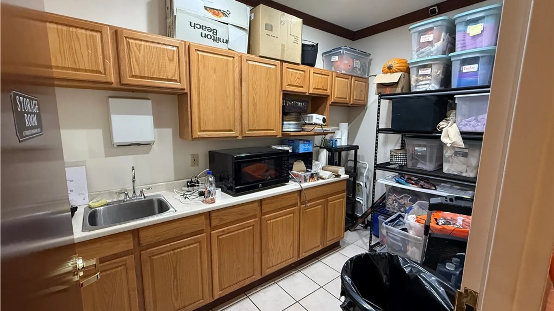 Property at 636 Old Liverpool Road, Salina, NY 13088 20
