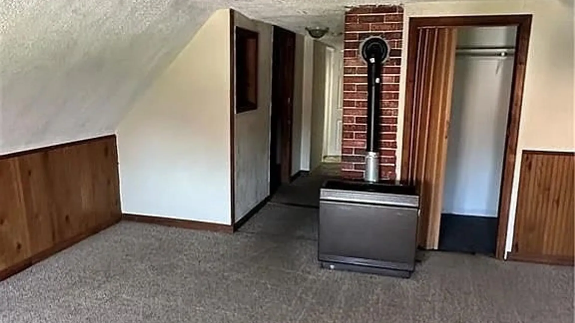 Property at 105 Griffith Street, Cheektowaga, NY 14212 12