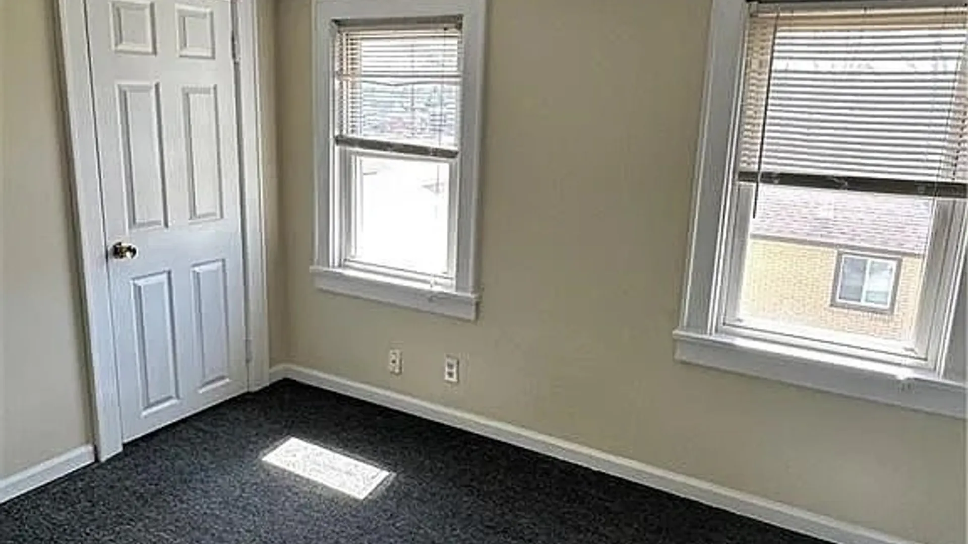 Property at 105 Griffith Street, Cheektowaga, NY 14212 13