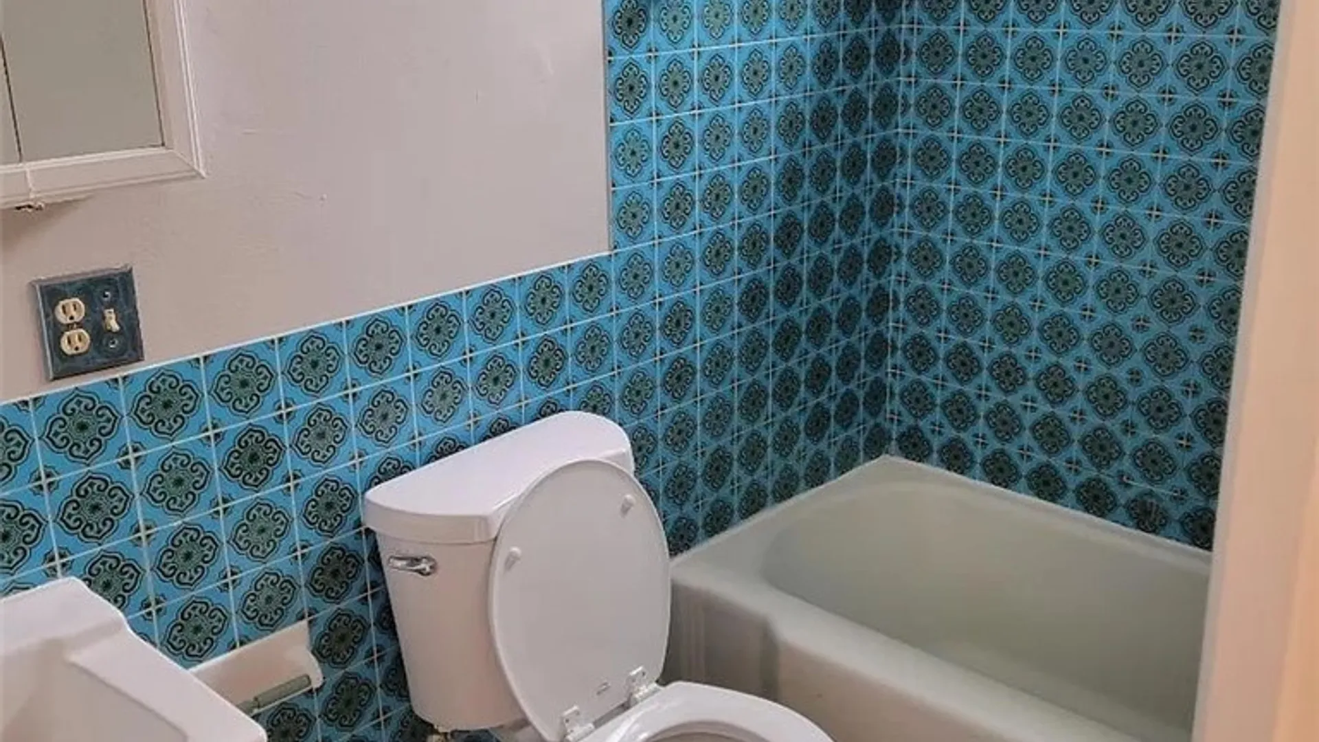 Property at 105 Griffith Street, Cheektowaga, NY 14212 7