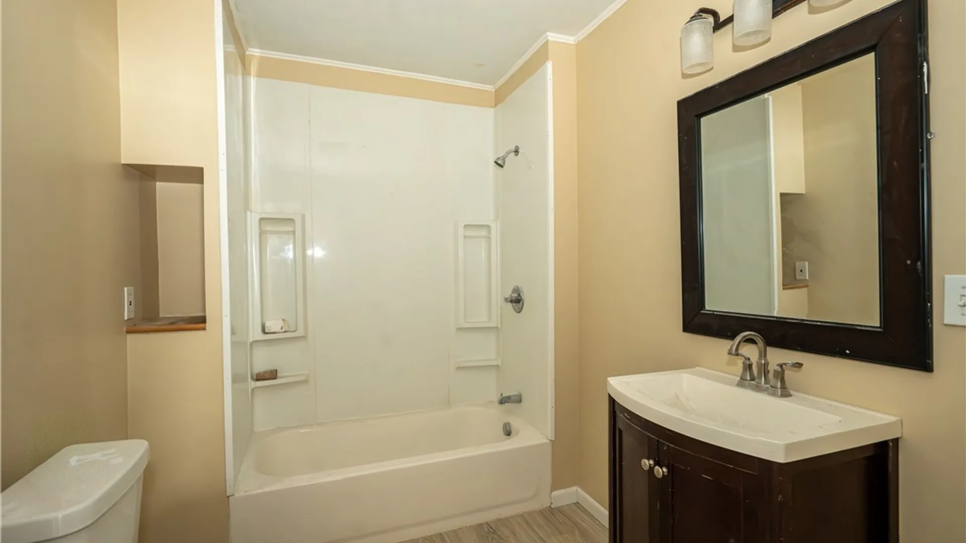 Property at 17 Harold Place, Lancaster, NY 14086 11