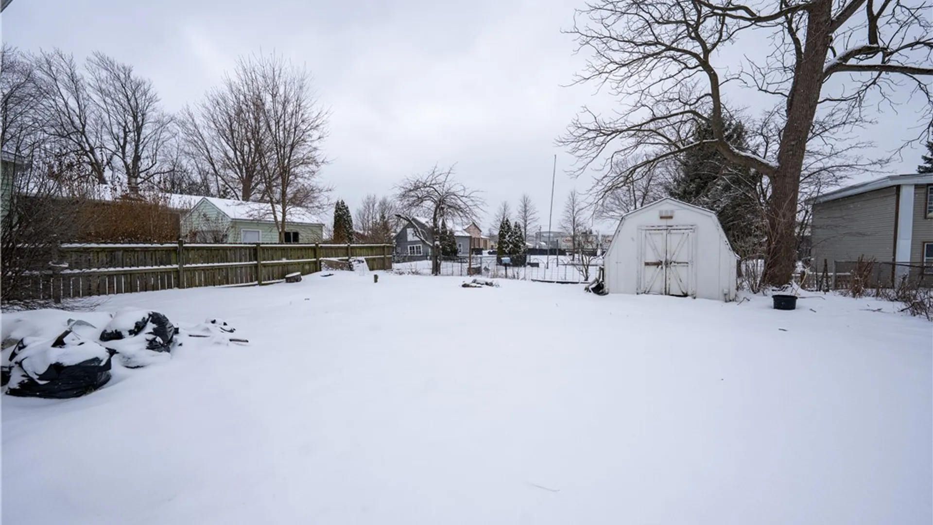 Property at 17 Harold Place, Lancaster, NY 14086 22