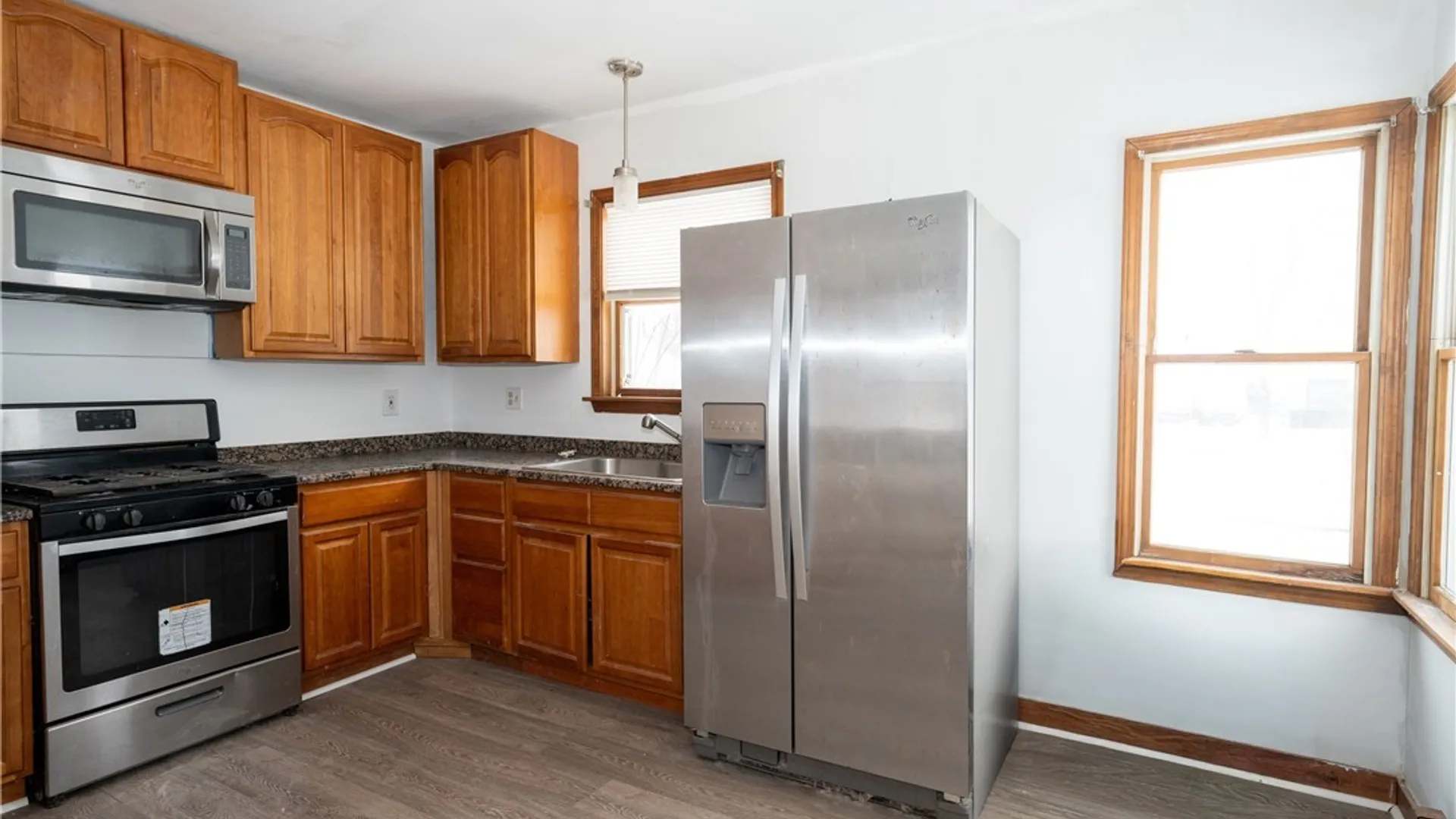 Property at 17 Harold Place, Lancaster, NY 14086 4