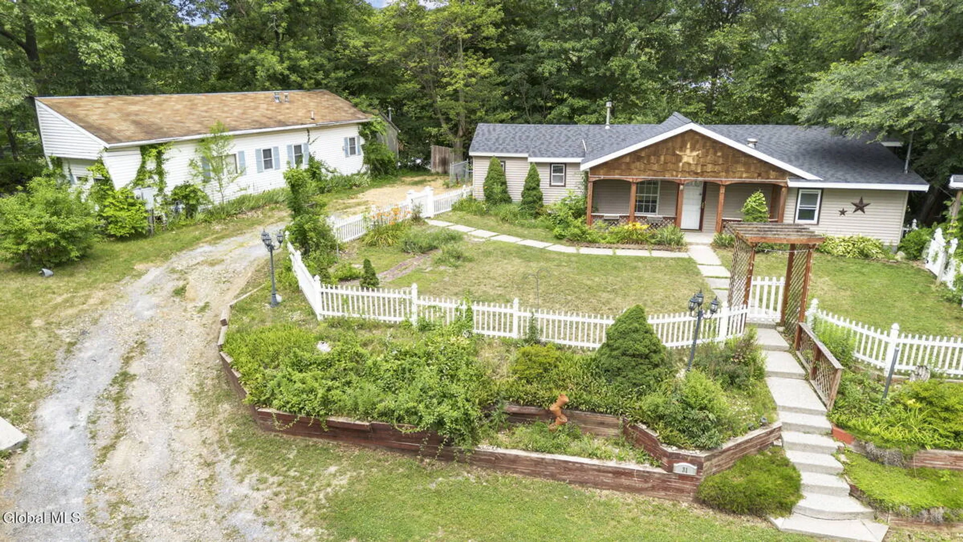 Property at 31 Hidley Avenue, North Greenbush, NY 12198 36