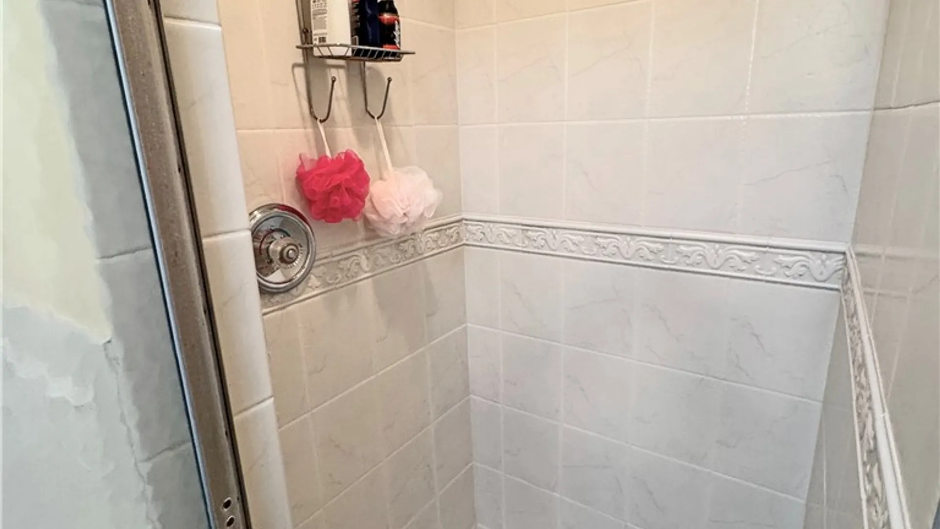 Property at 2505 East Avenue, Brighton, NY 14610 25