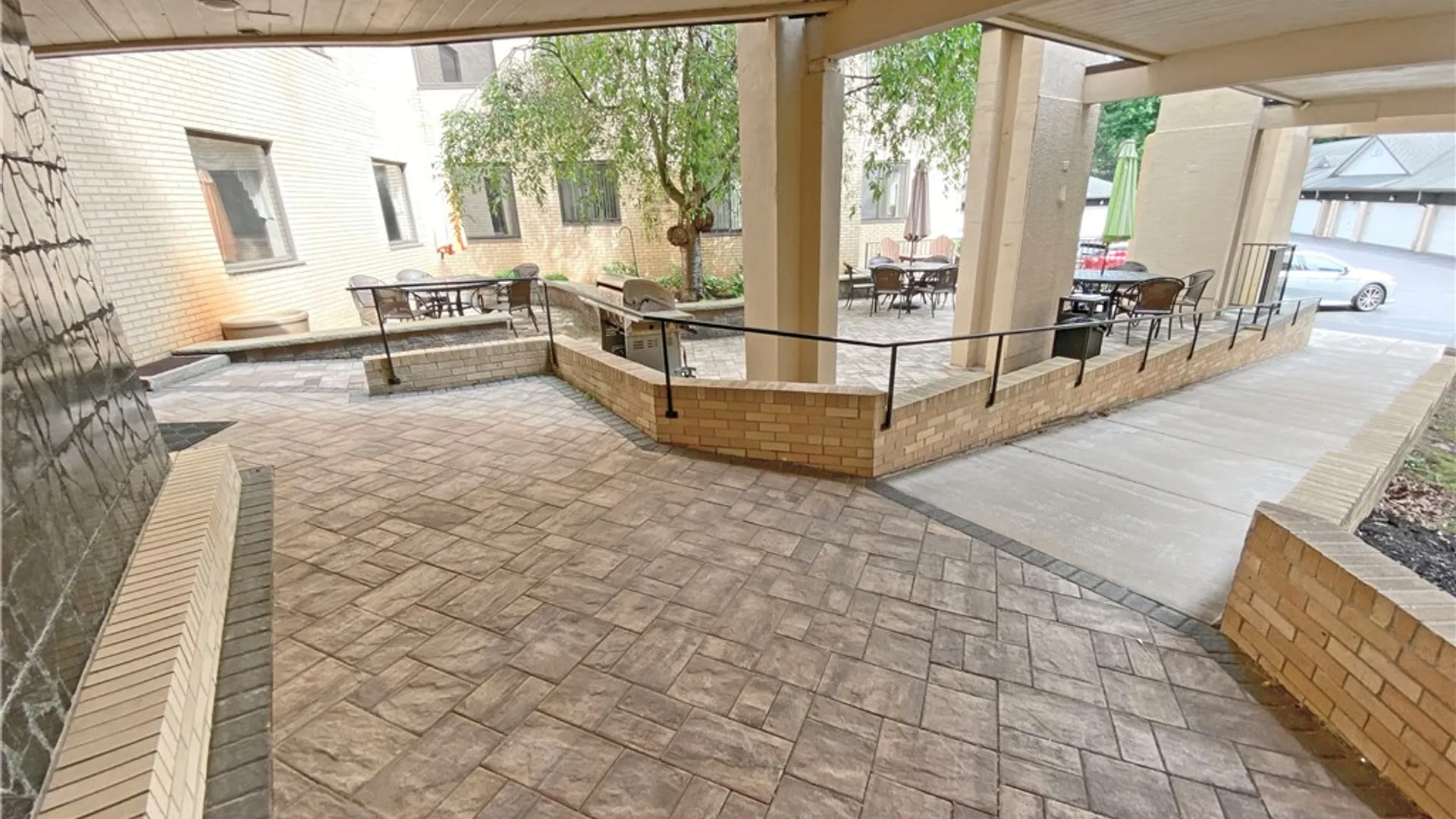 Property at 2505 East Avenue, Brighton, NY 14610 36