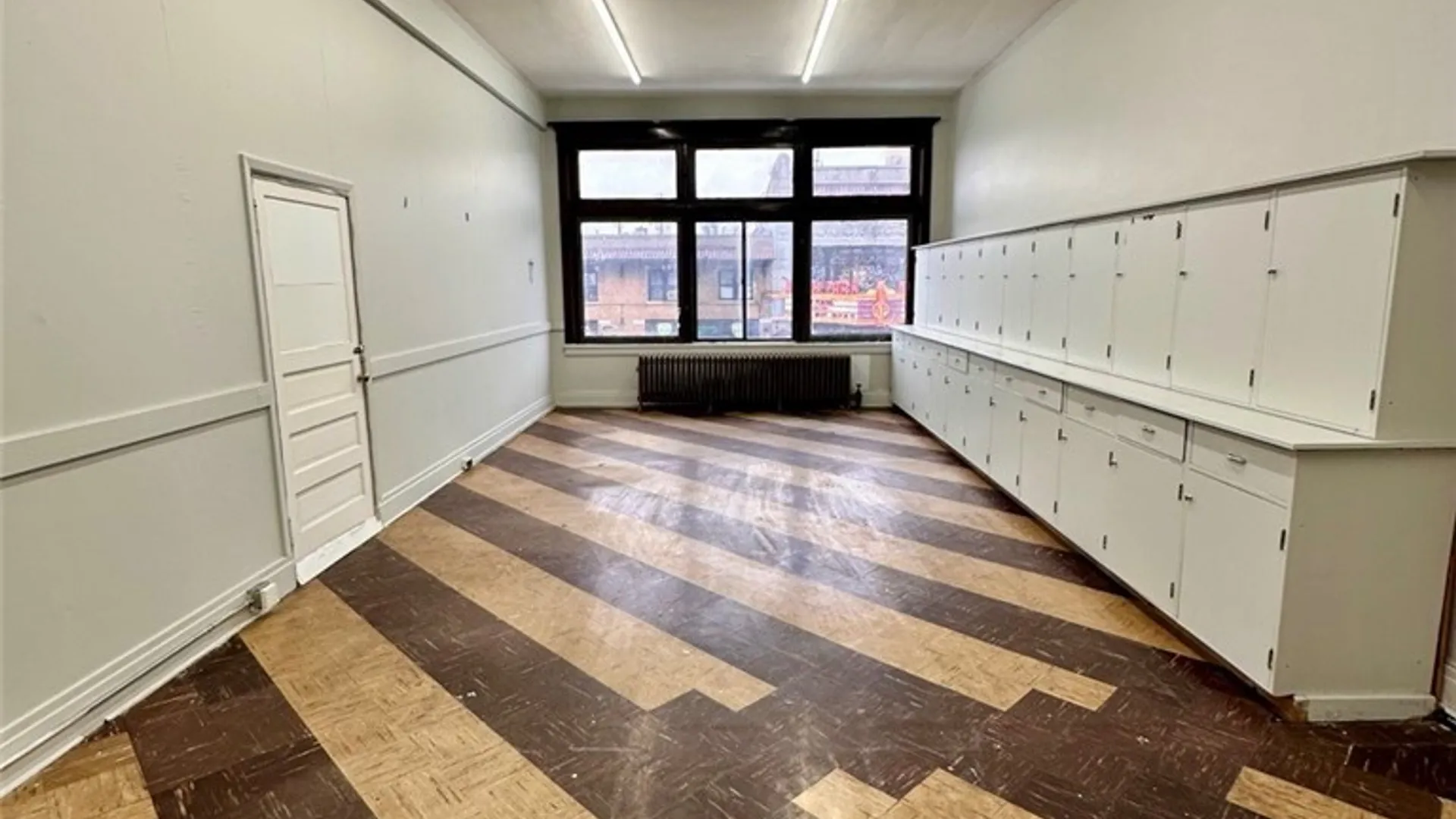 Property at 1413 Hertel Ste 17 Avenue, Buffalo, NY 14216 14