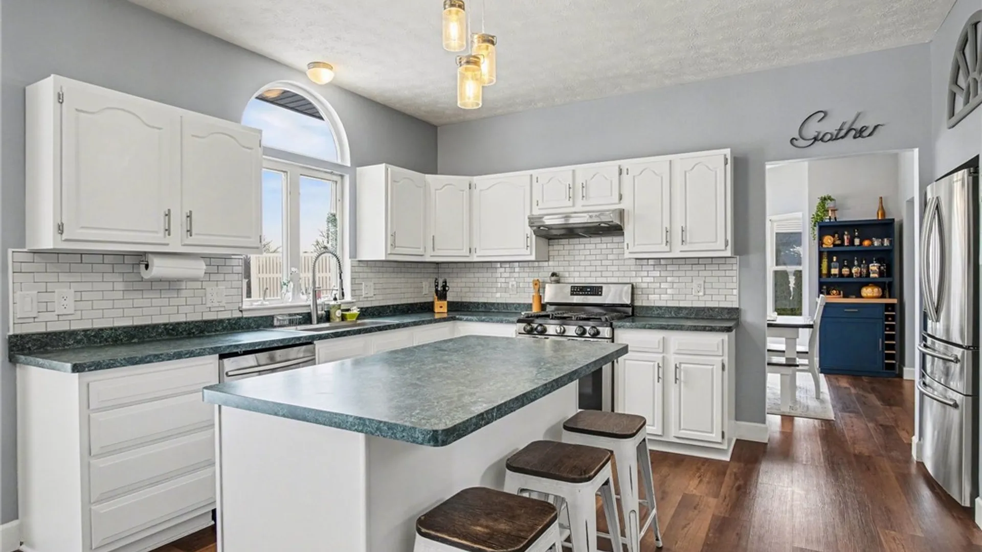Property at 5 Alton Way, Henrietta, NY 14586 10