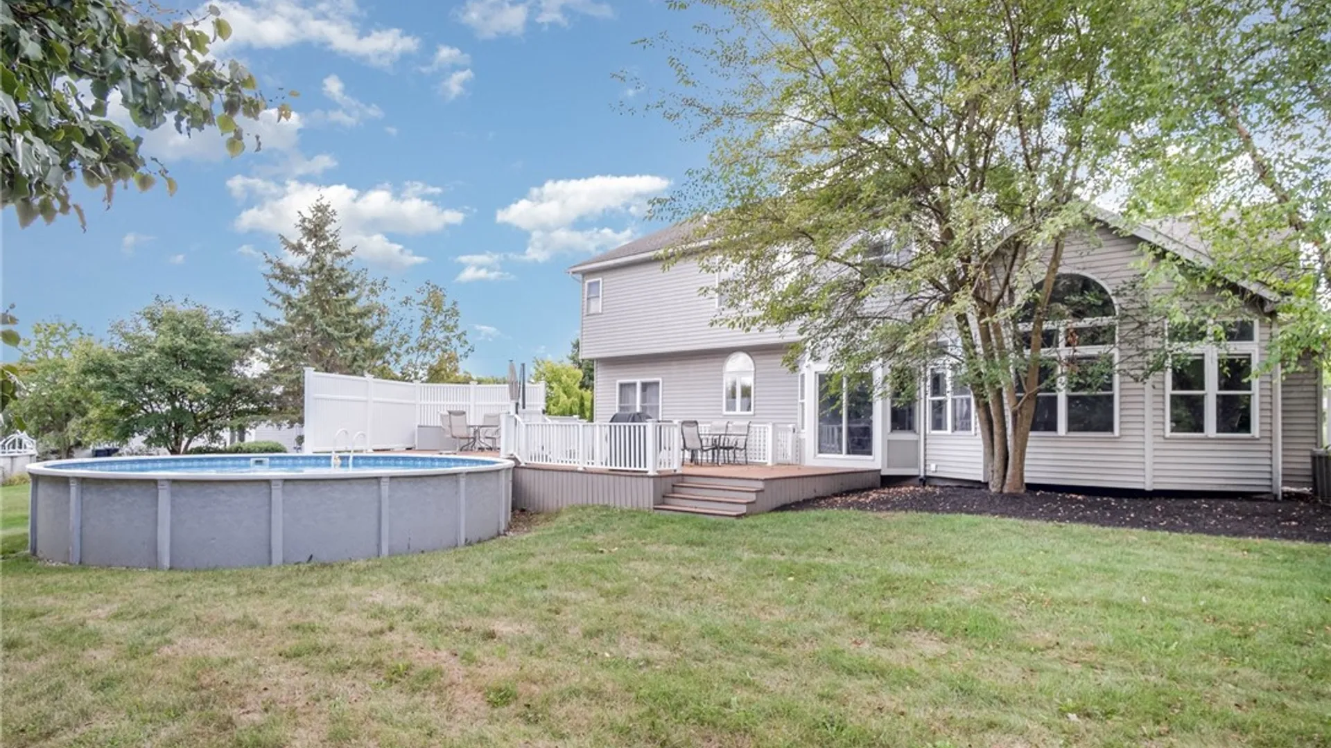 Property at 5 Alton Way, Henrietta, NY 14586 43