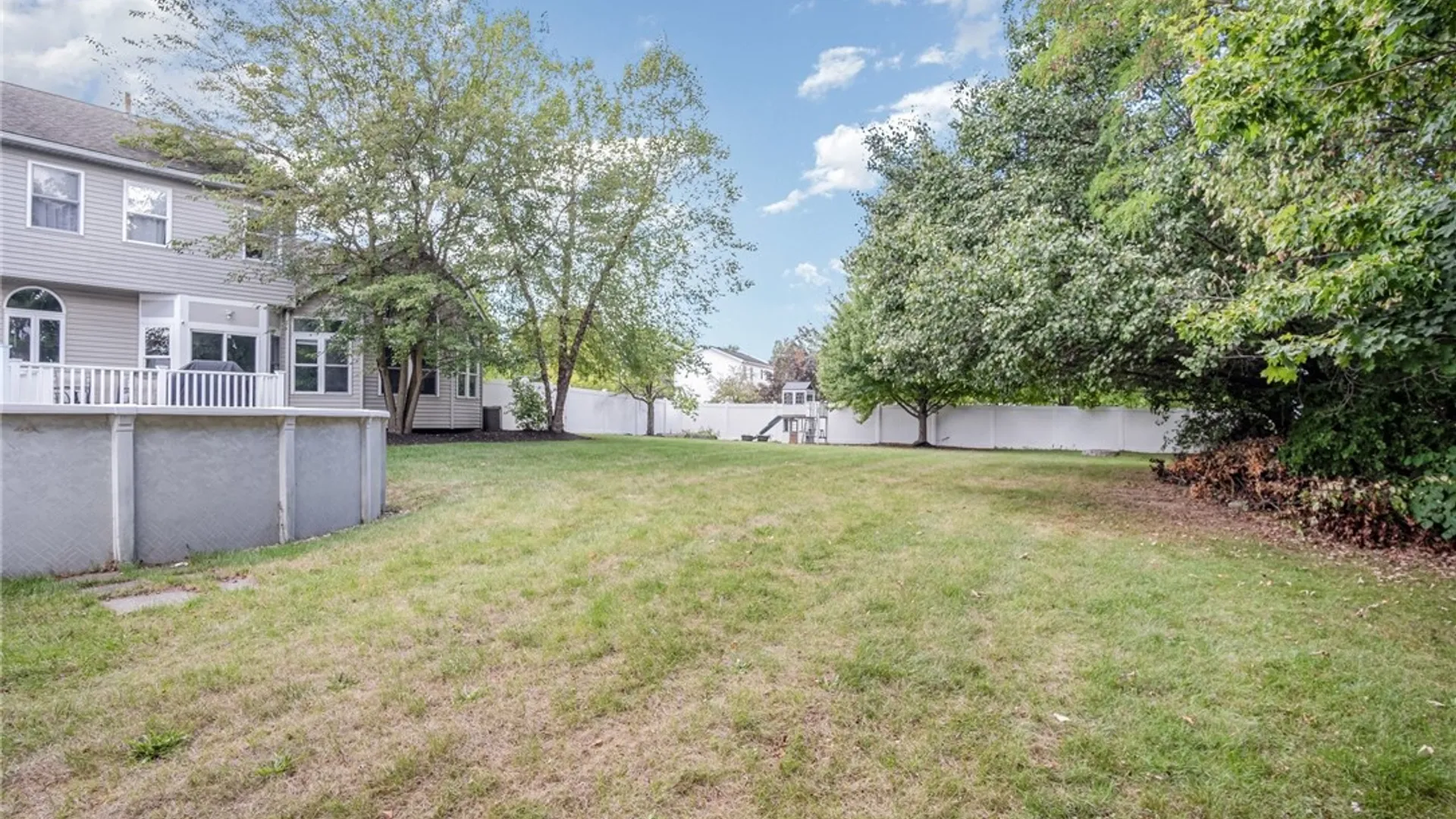 Property at 5 Alton Way, Henrietta, NY 14586 44