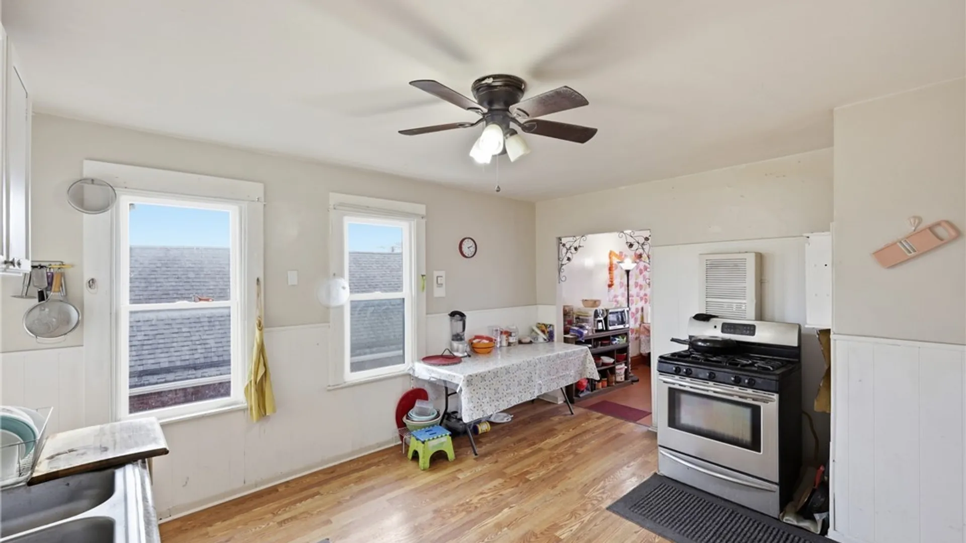 Property at 1574 Electric Avenue, Lackawanna, NY 14218 23