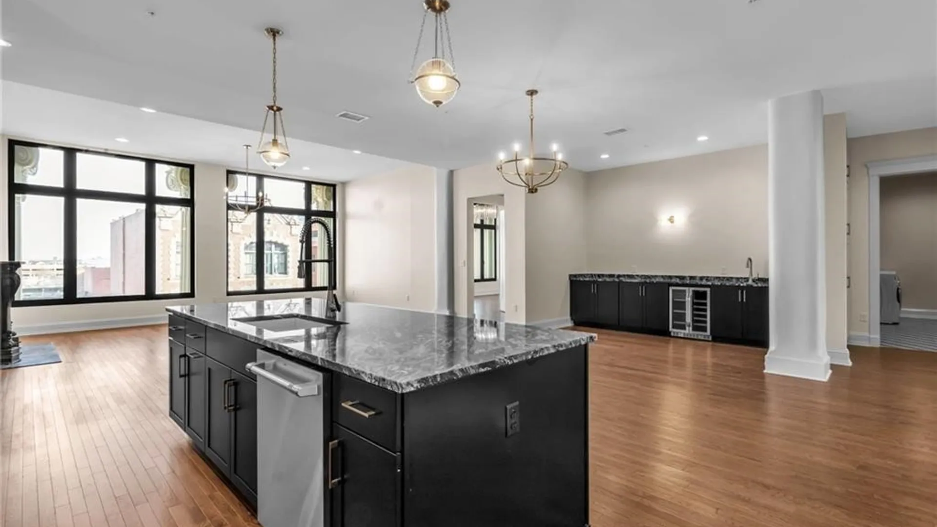 Property at 674 Main Street, Buffalo, NY 14202 15