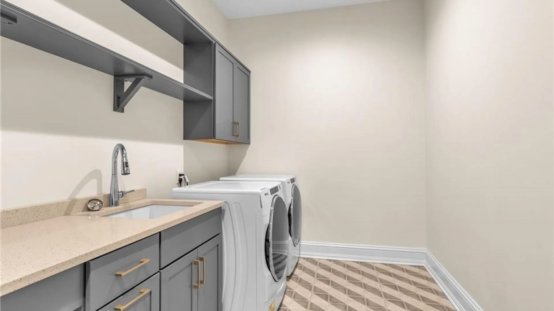 Property at 674 Main Street, Buffalo, NY 14202 24