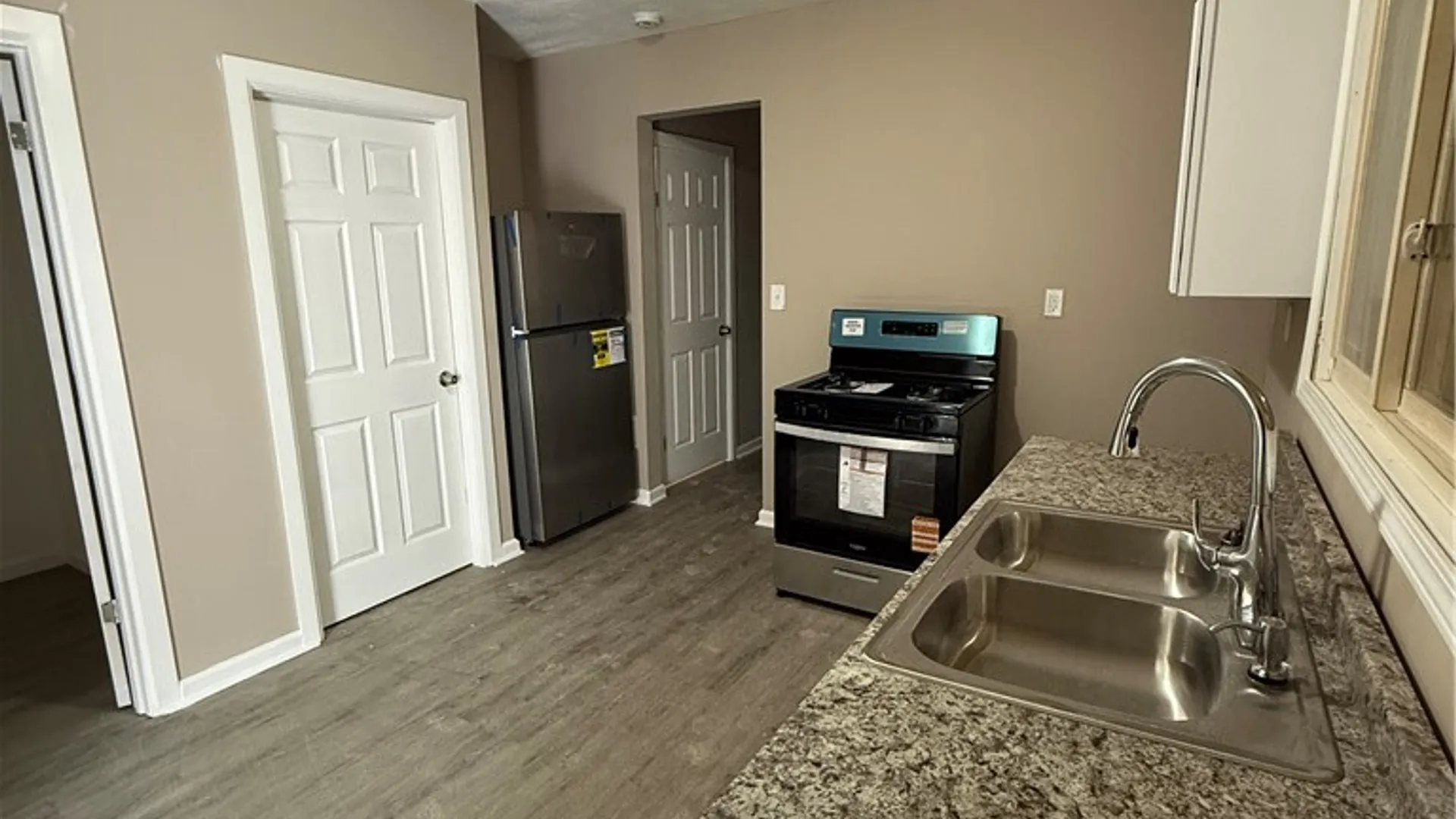 Property at 195 5th Street, Rochester, NY 14605 9