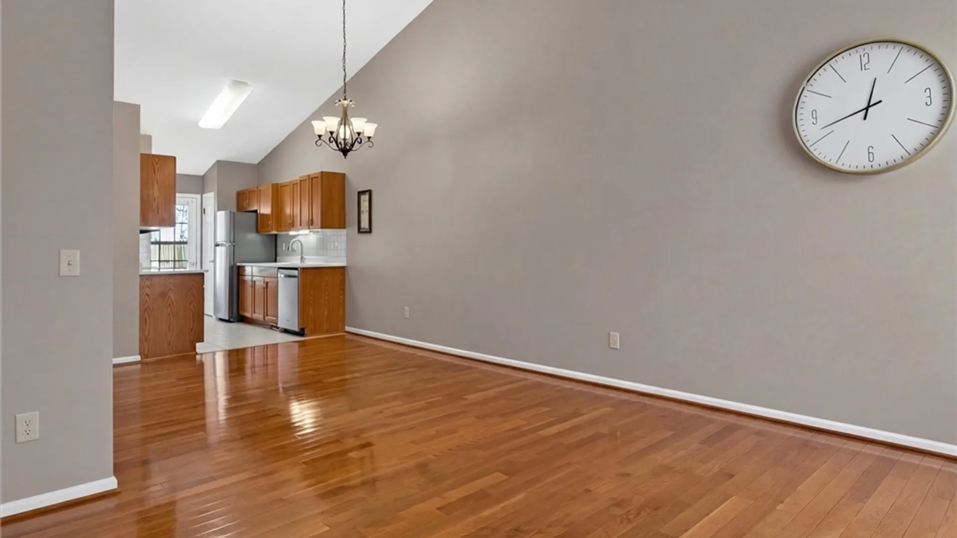 Property at 86 Amberwood Place, Greece, NY 14626 17