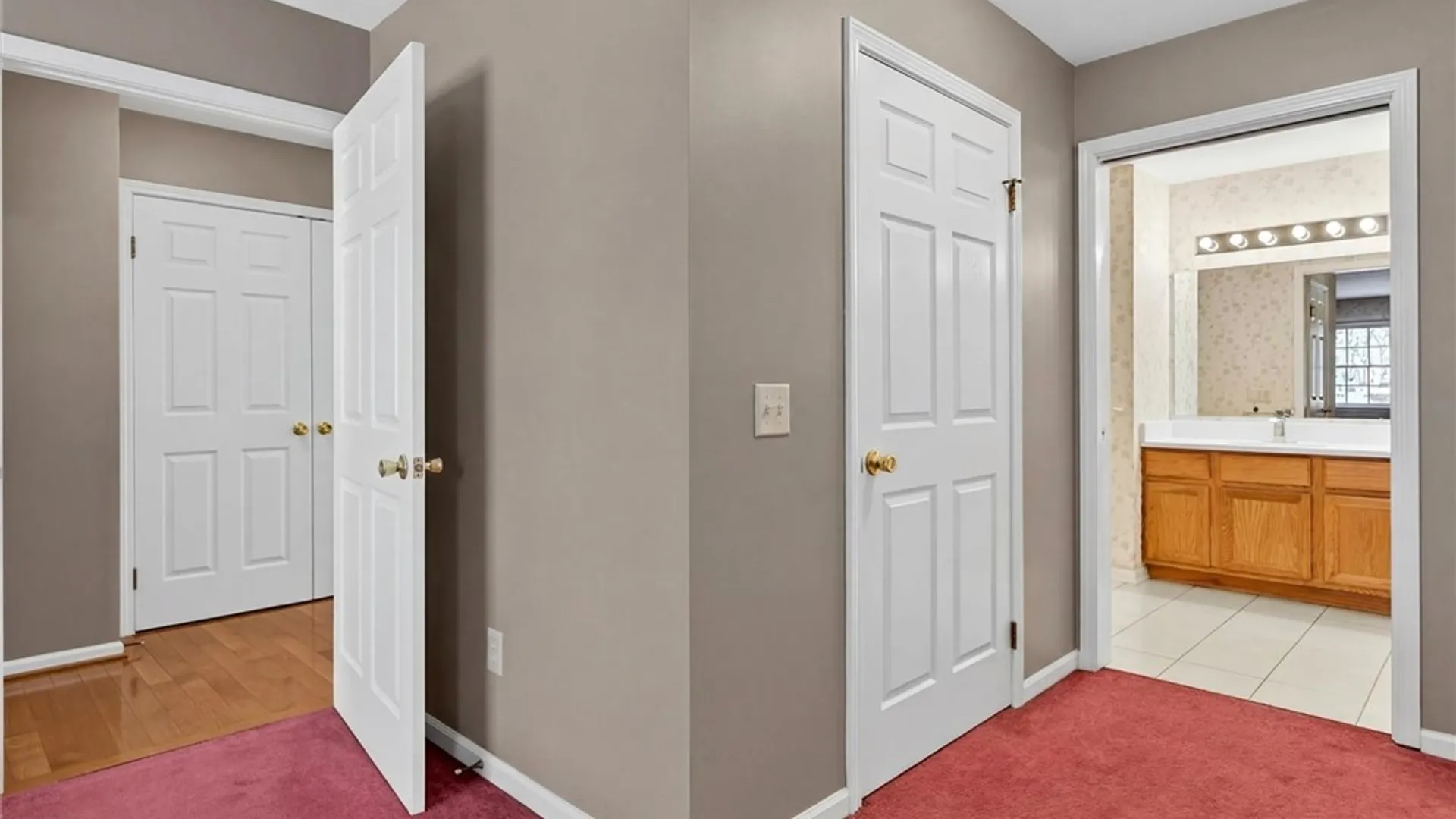 Property at 86 Amberwood Place, Greece, NY 14626 24