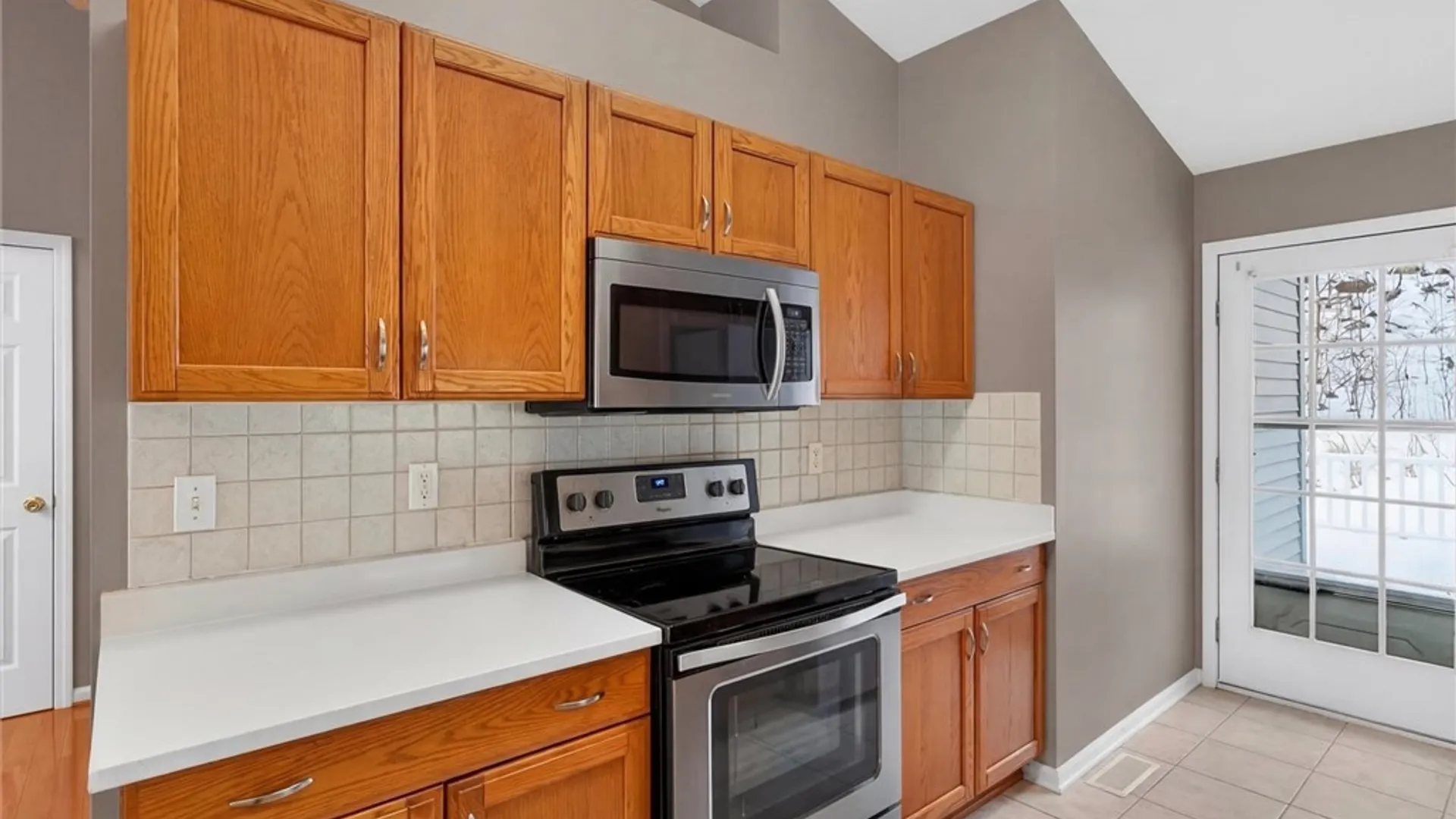 Property at 86 Amberwood Place, Greece, NY 14626 6