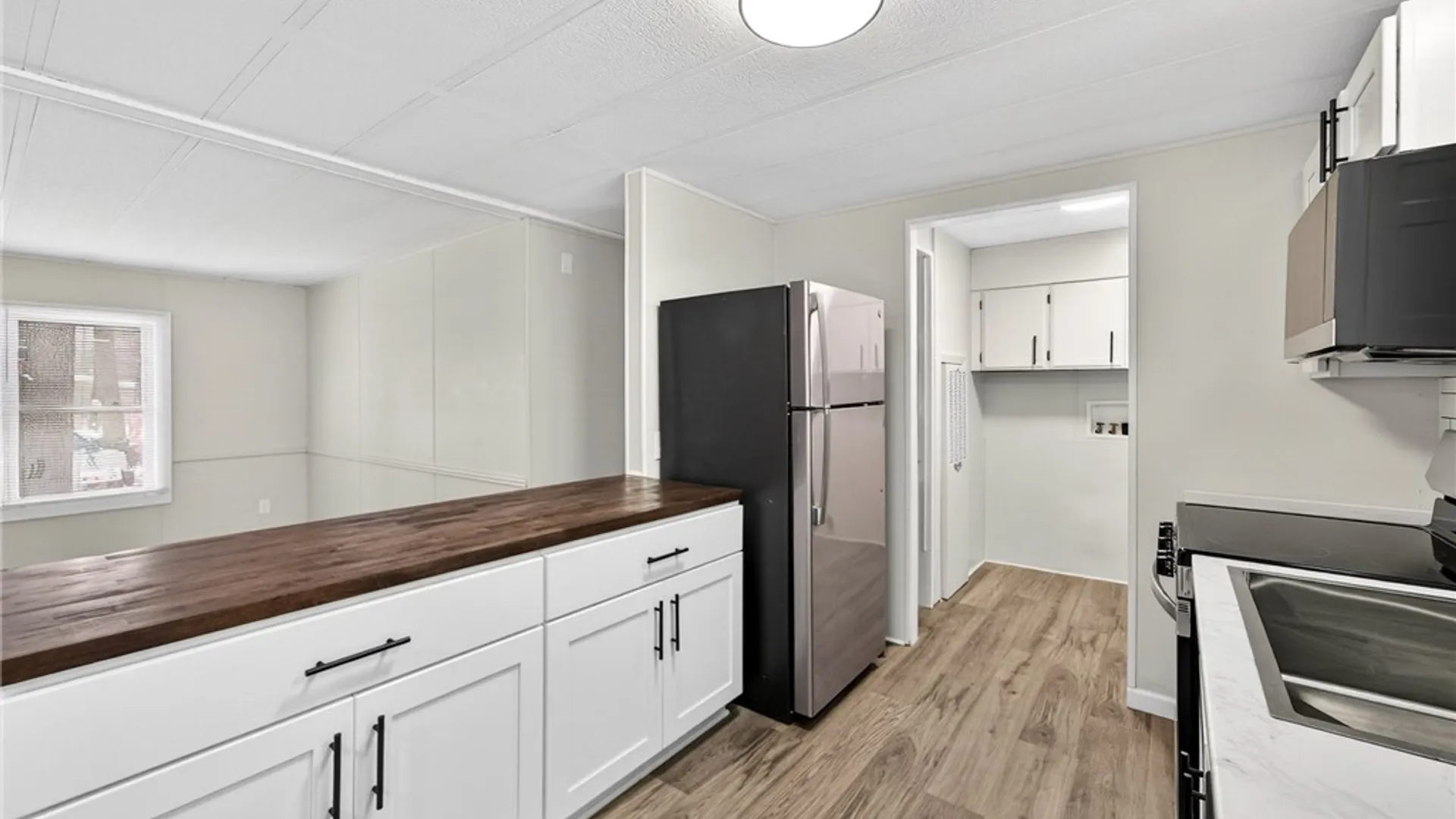 Property at 9 Oakside Drive, Penfield, NY 14625 13