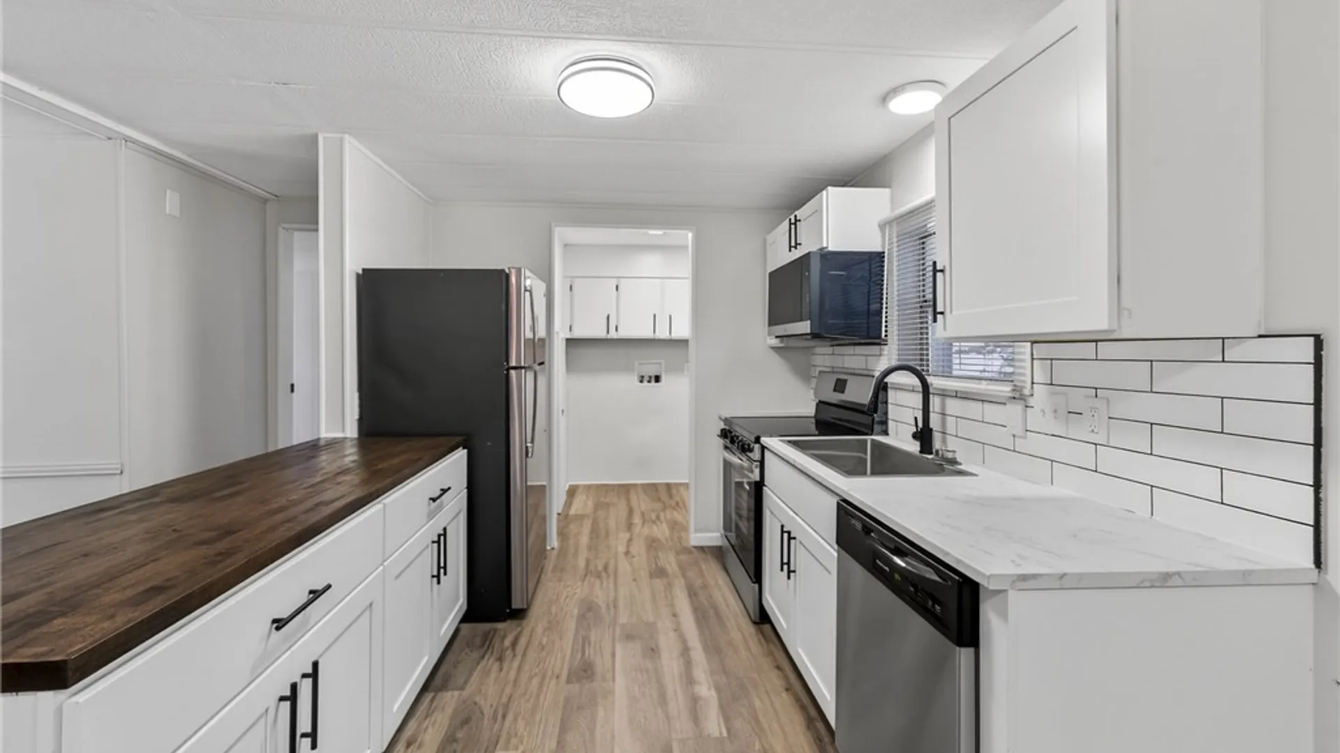 Property at 9 Oakside Drive, Penfield, NY 14625 15