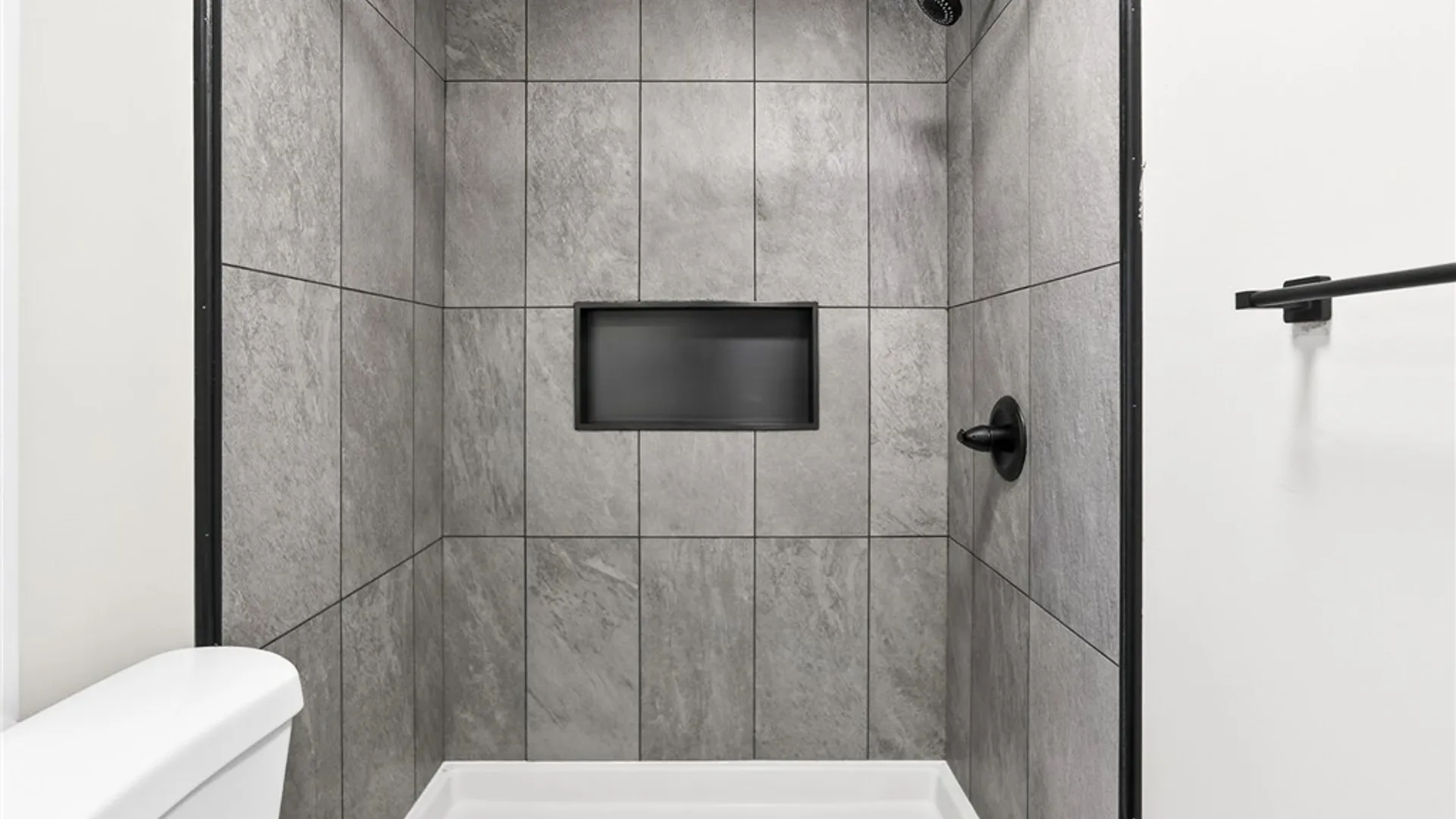 Property at 9 Oakside Drive, Penfield, NY 14625 23