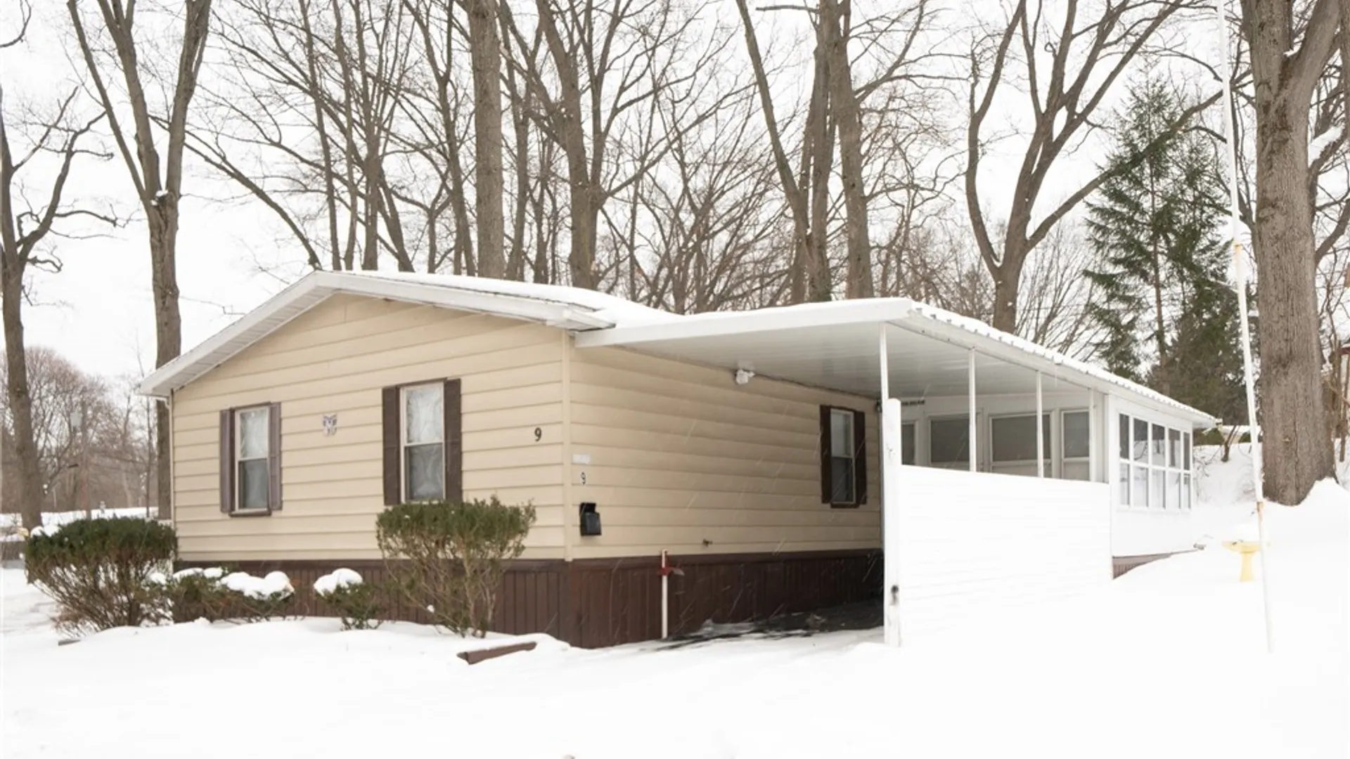 Property at 9 Oakside Drive, Penfield, NY 14625 3