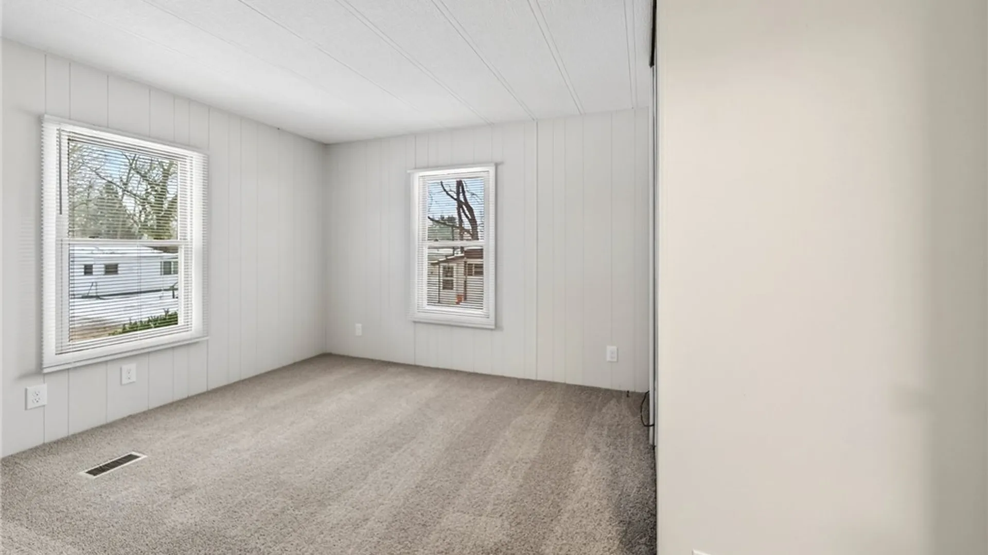 Property at 9 Oakside Drive, Penfield, NY 14625 34