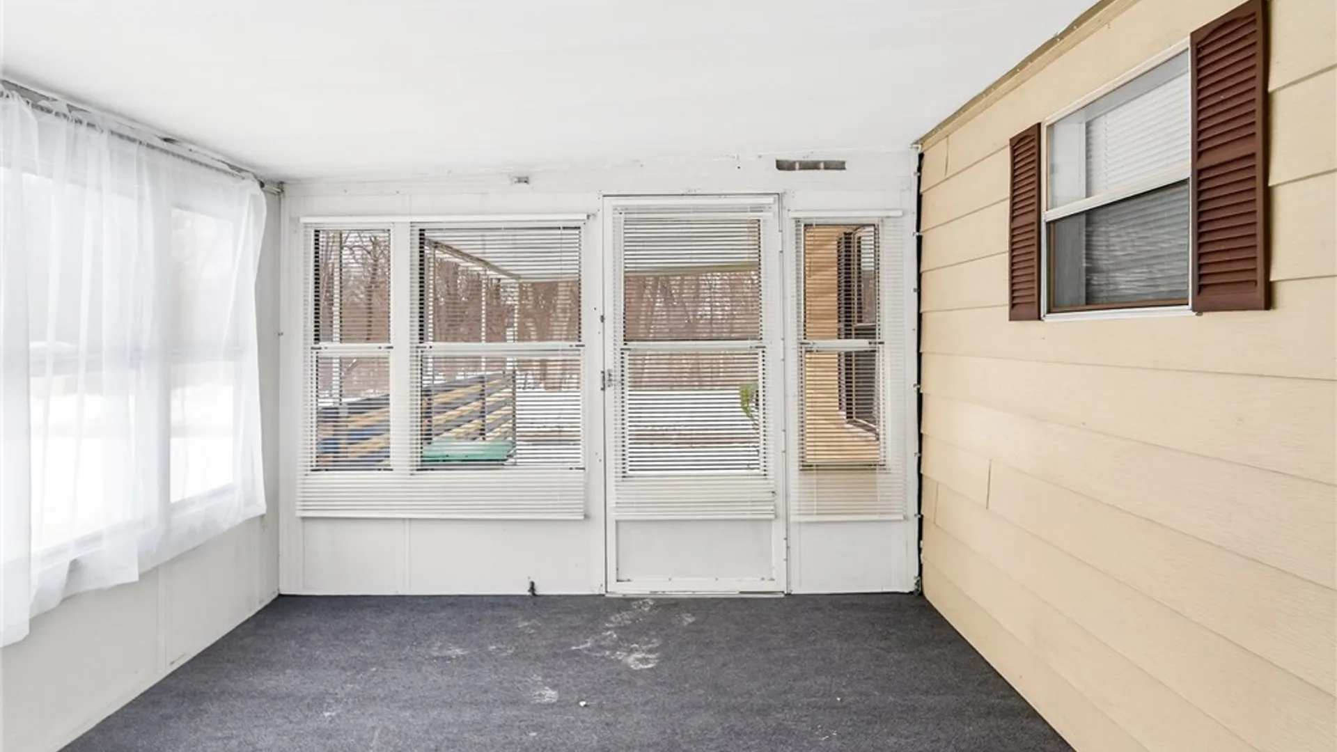 Property at 9 Oakside Drive, Penfield, NY 14625 38