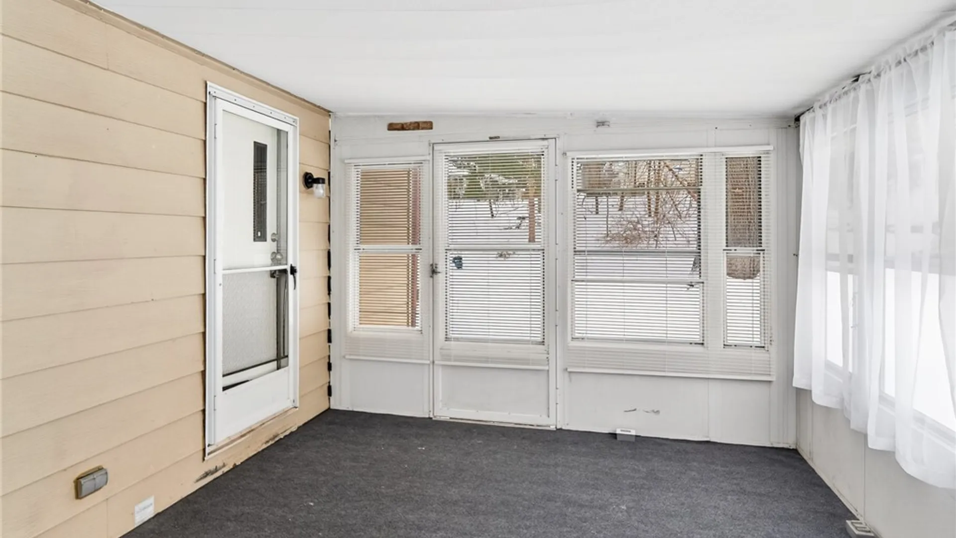 Property at 9 Oakside Drive, Penfield, NY 14625 40