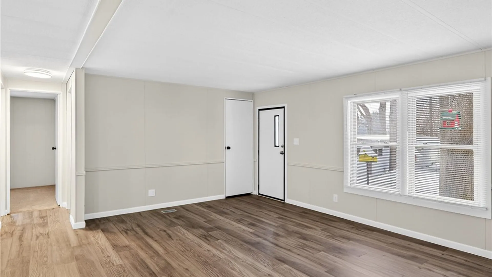 Property at 9 Oakside Drive, Penfield, NY 14625 7