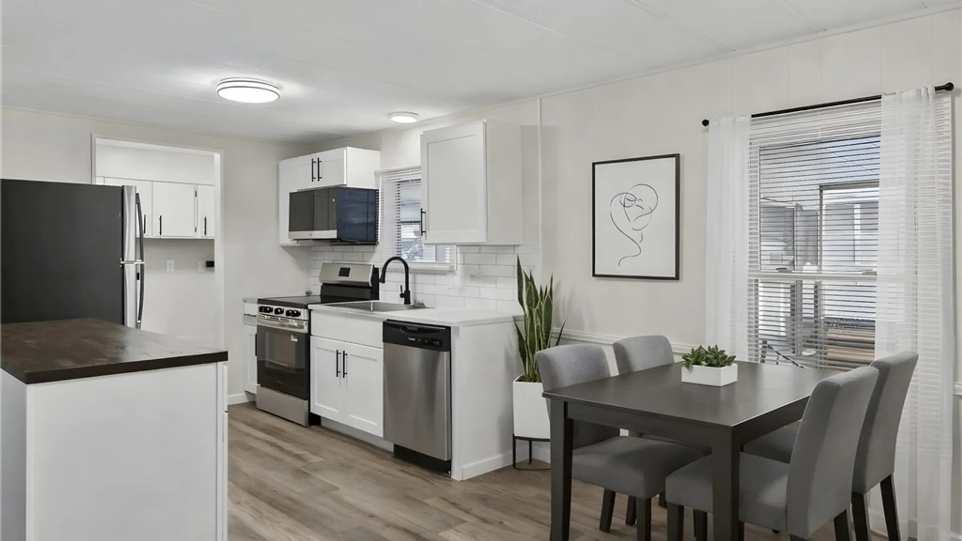 Property at 9 Oakside Drive, Penfield, NY 14625 9