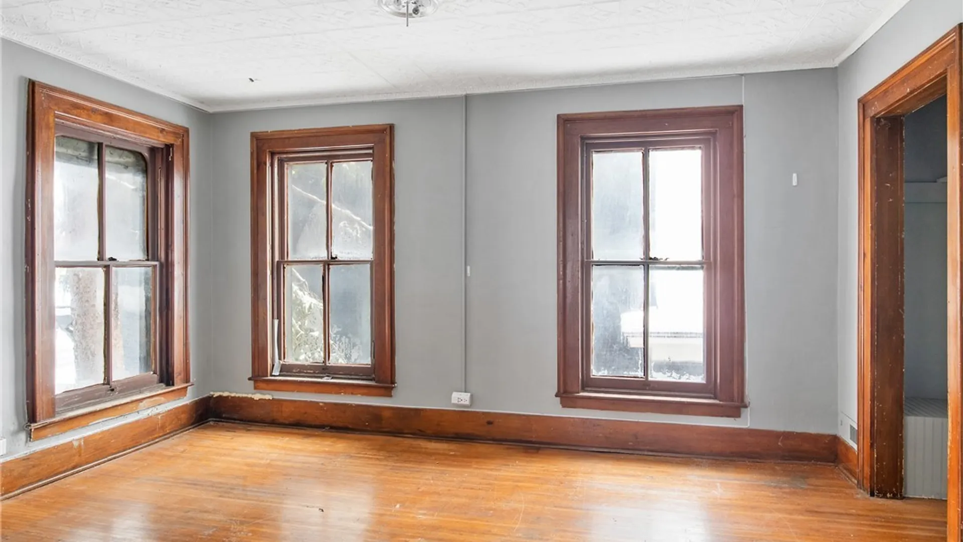 Property at 76 Genesee Street, Auburn, NY 13021 17