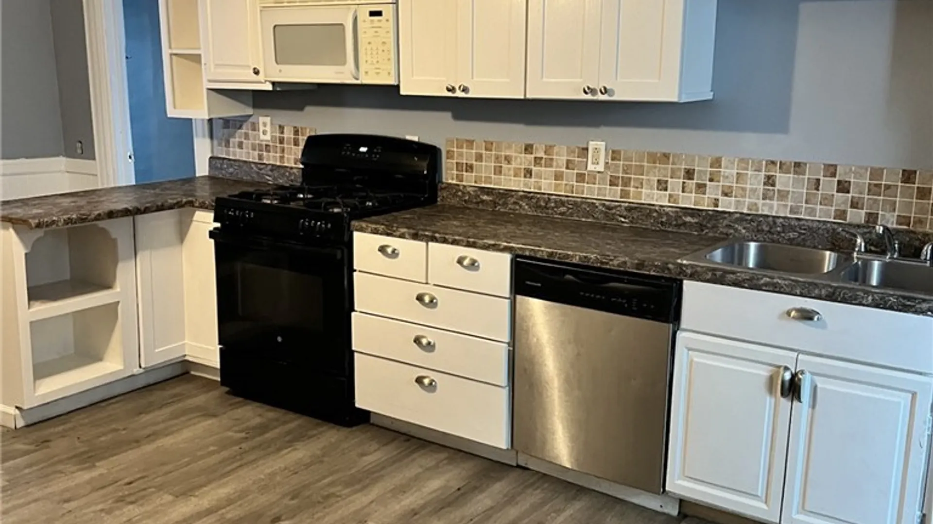 Property at 906 Park Street, Syracuse, NY 13208 12