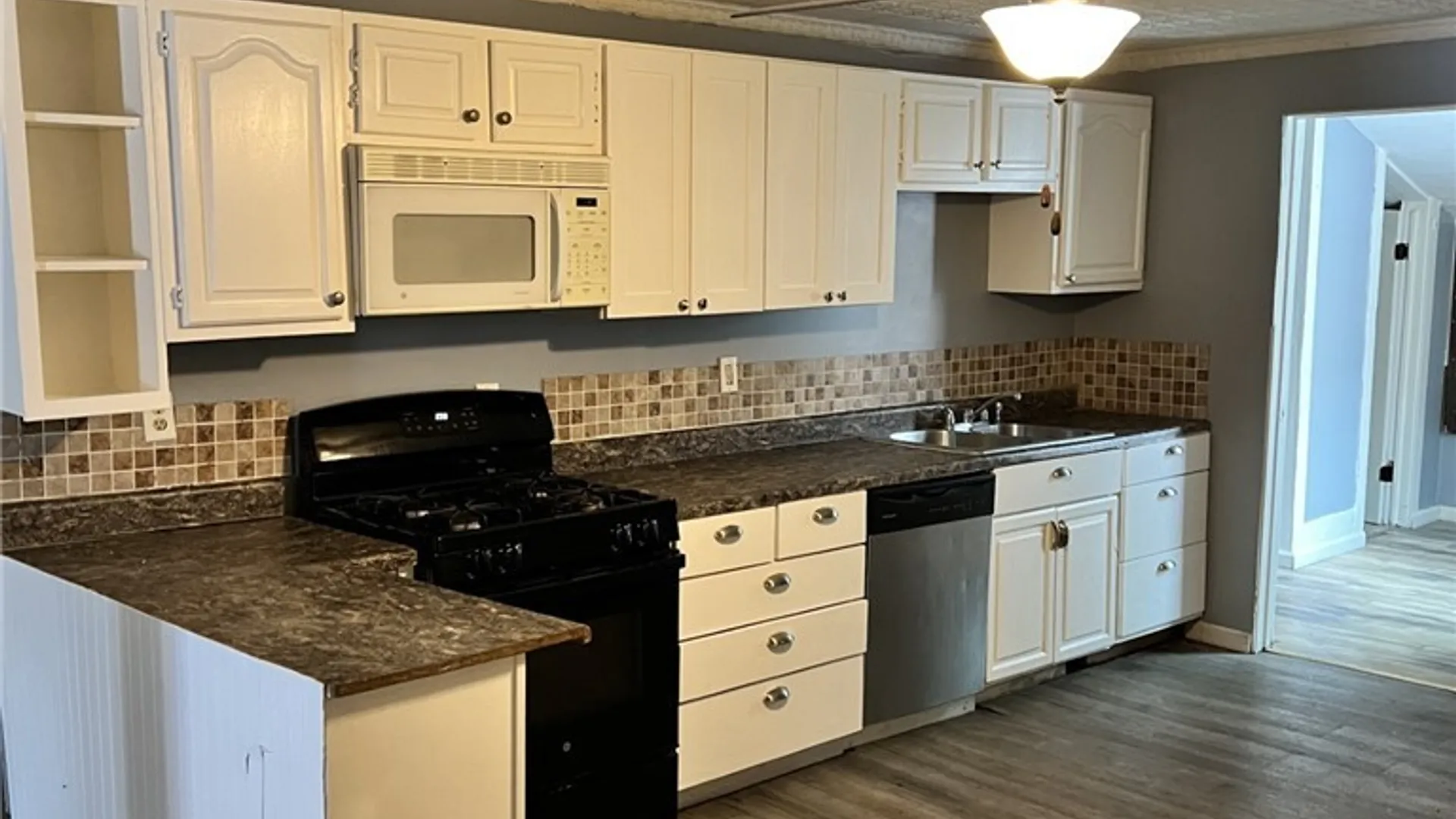 Property at 906 Park Street, Syracuse, NY 13208 5