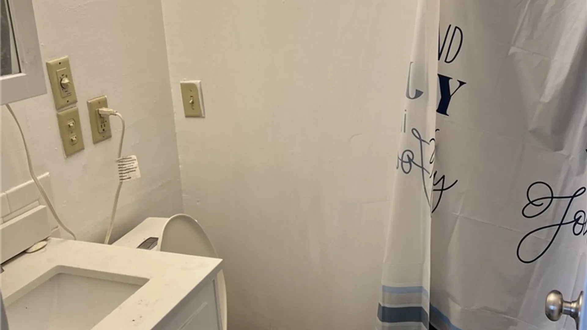 Property at 906 Park Street, Syracuse, NY 13208 6