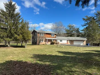 Property at 8391 Cazenovia Road, Pompey, NY 13104