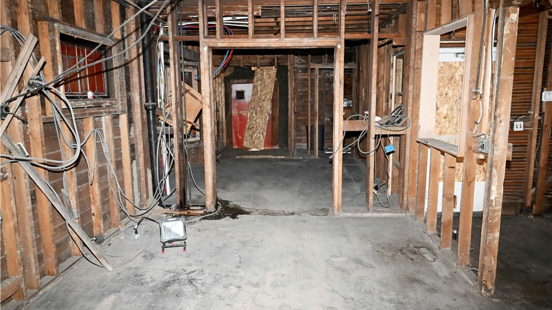 Property at 606 Monroe Avenue, Rochester, NY 14607 6