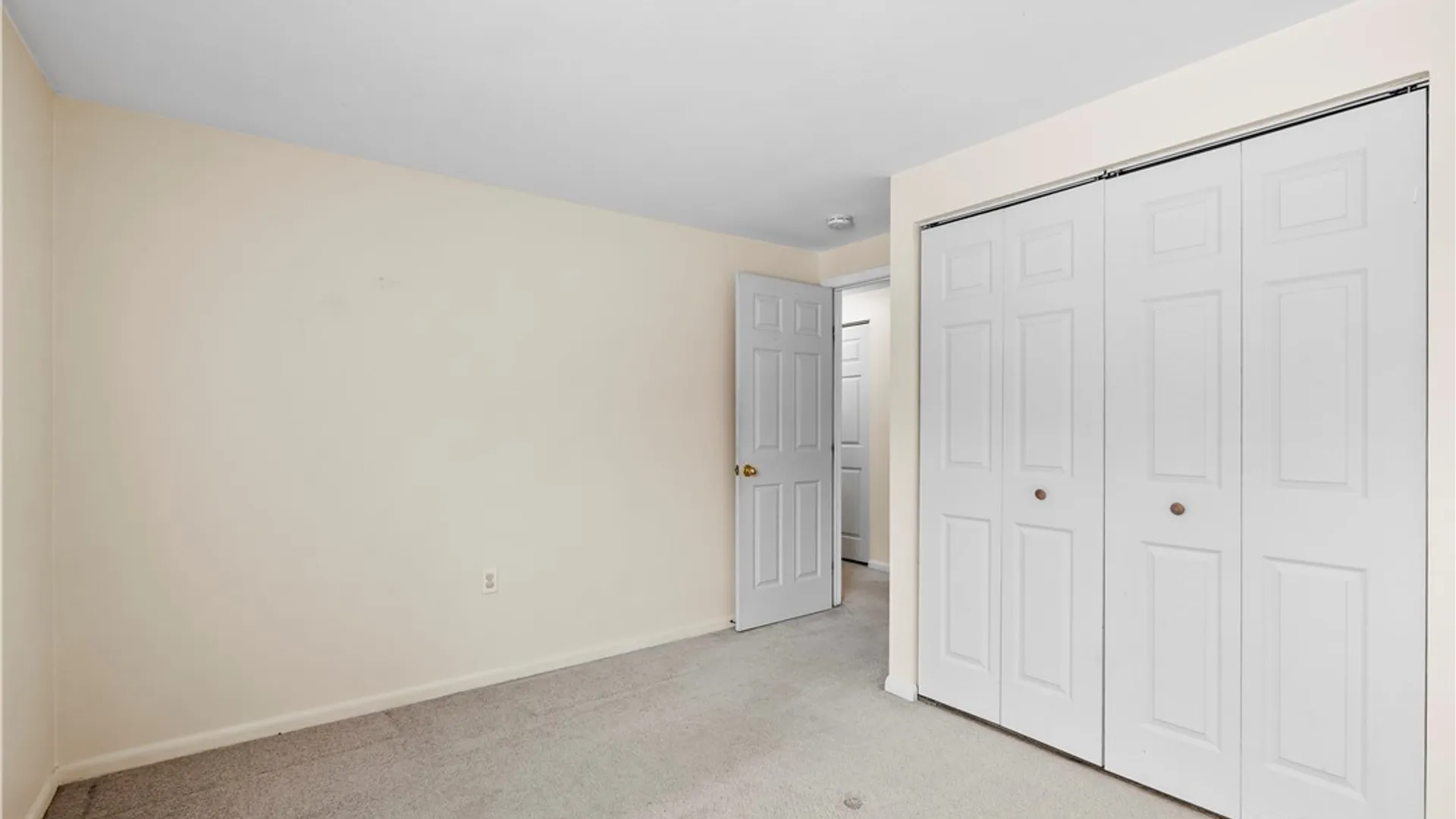 Property at 240 Watertree Drive, DeWitt, NY 13057 20