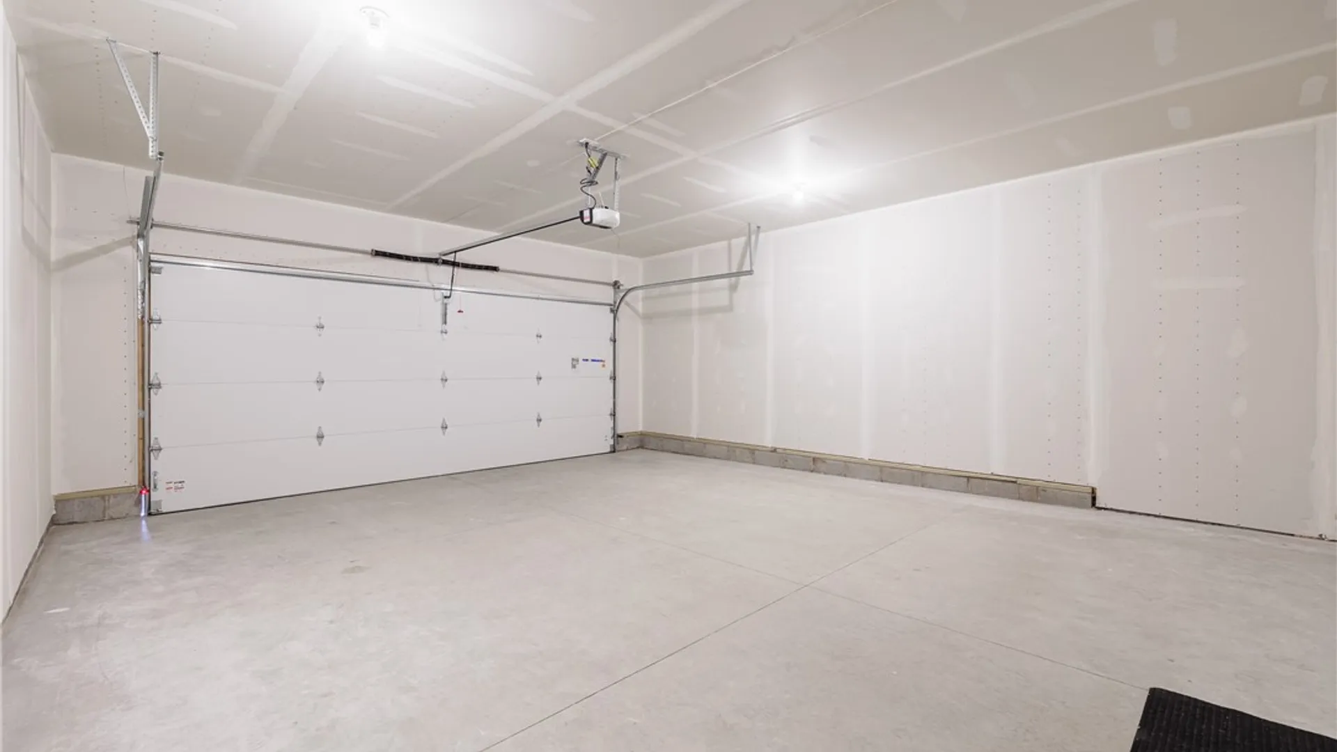 Property at 4 Eagle Hollow, Perinton, NY 14526 27