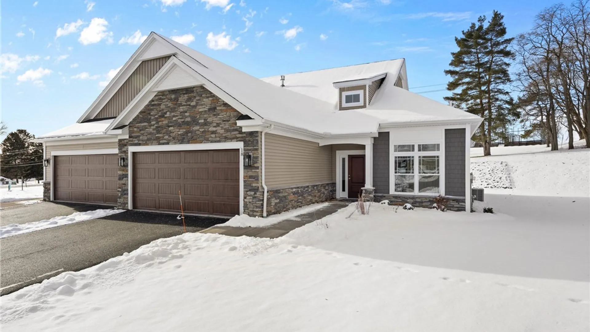 Property at 23 Eagle Hollow, Perinton, NY 14526 3