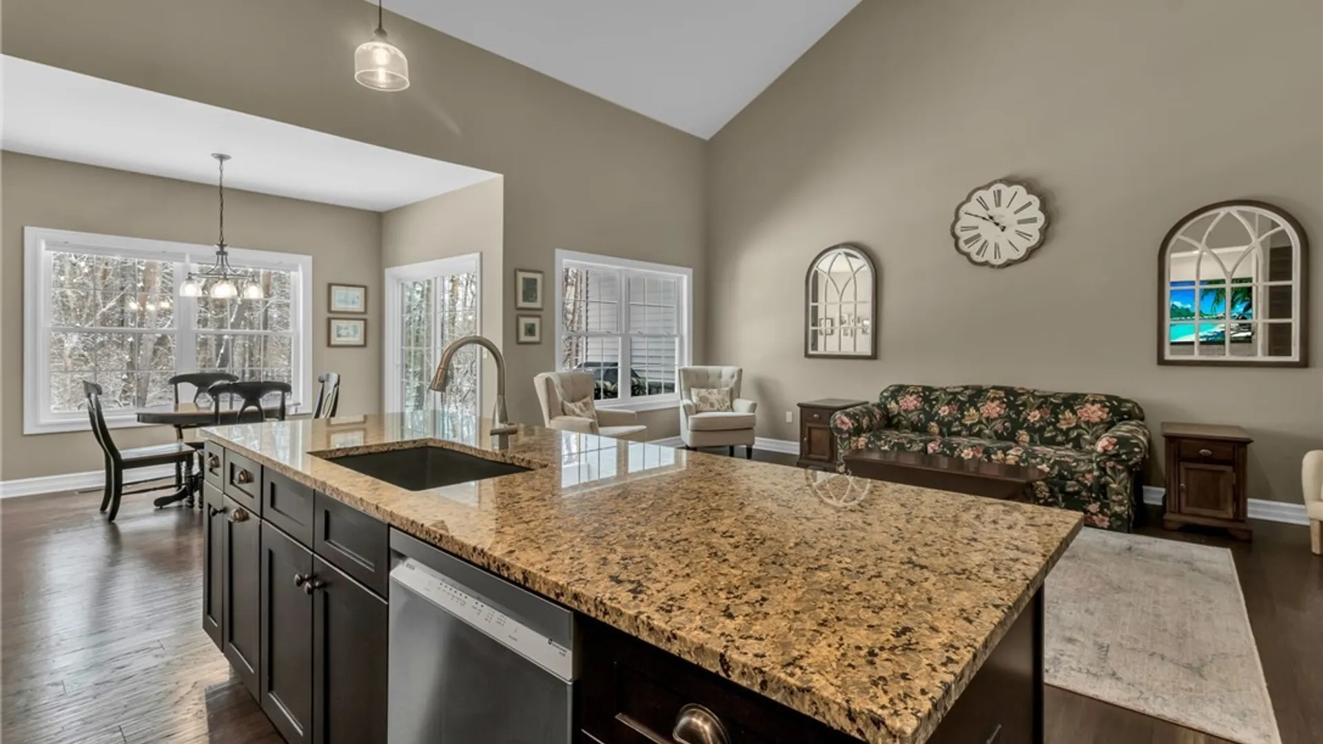 Property at 9423 Heritage Path, Clarence, NY 14032 12