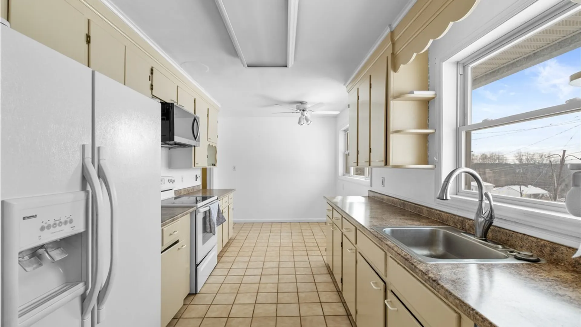 Property at 38 Forest Road, New Hartford, NY 13501 11